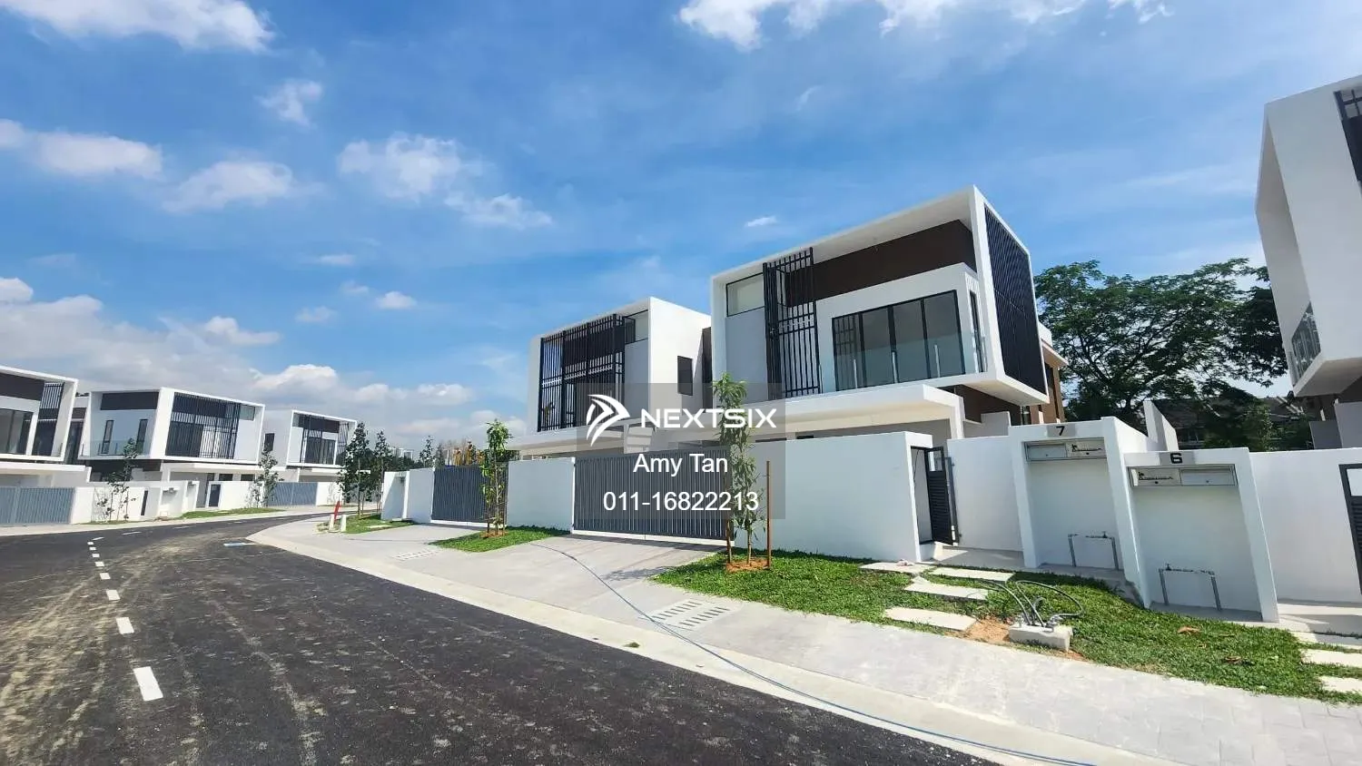Semi-detached House For Sale in Kajang Selangor