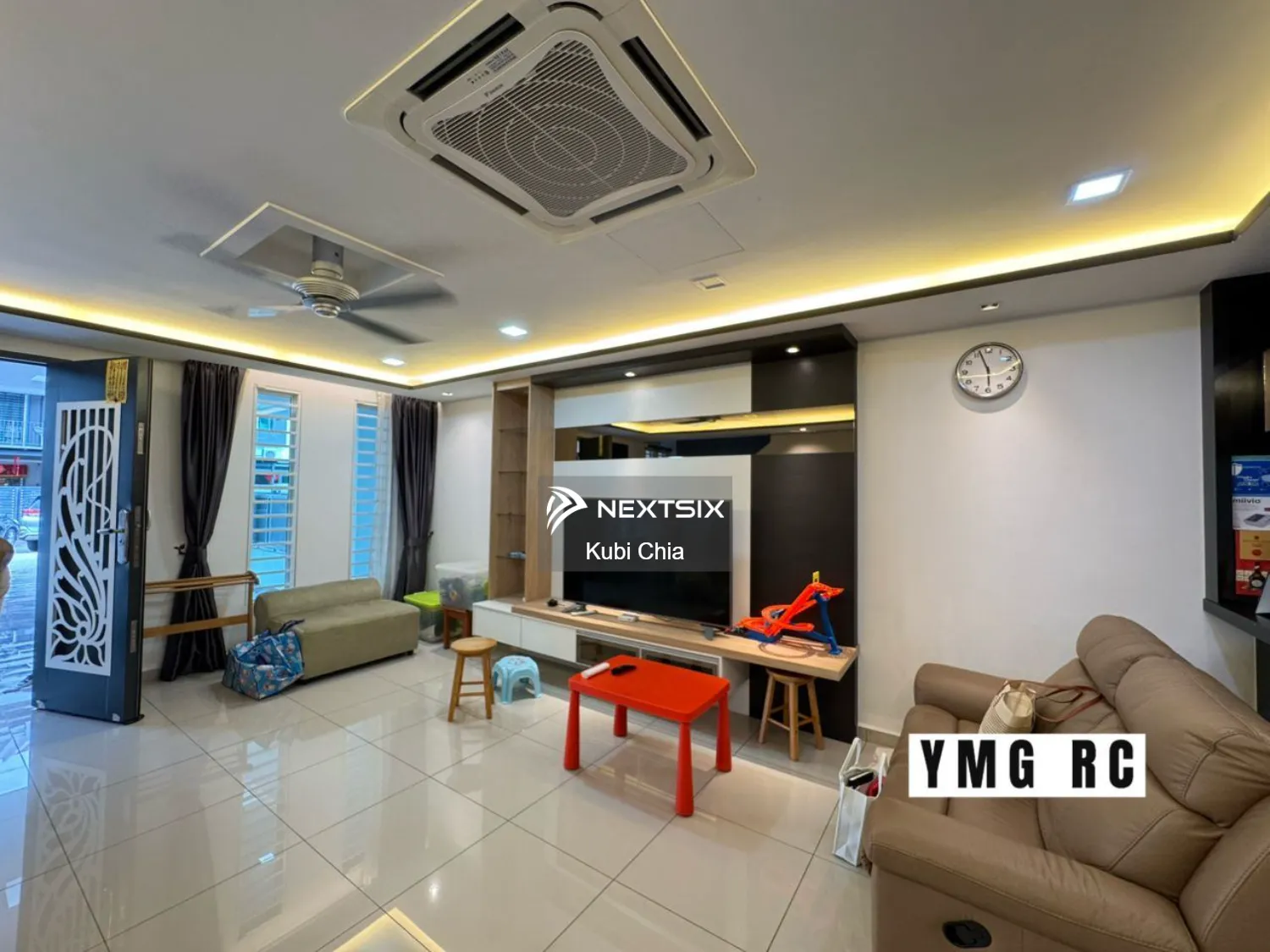 3-sty Terrace/Link House For Sale in Bandar Botanic Selangor - Image 3