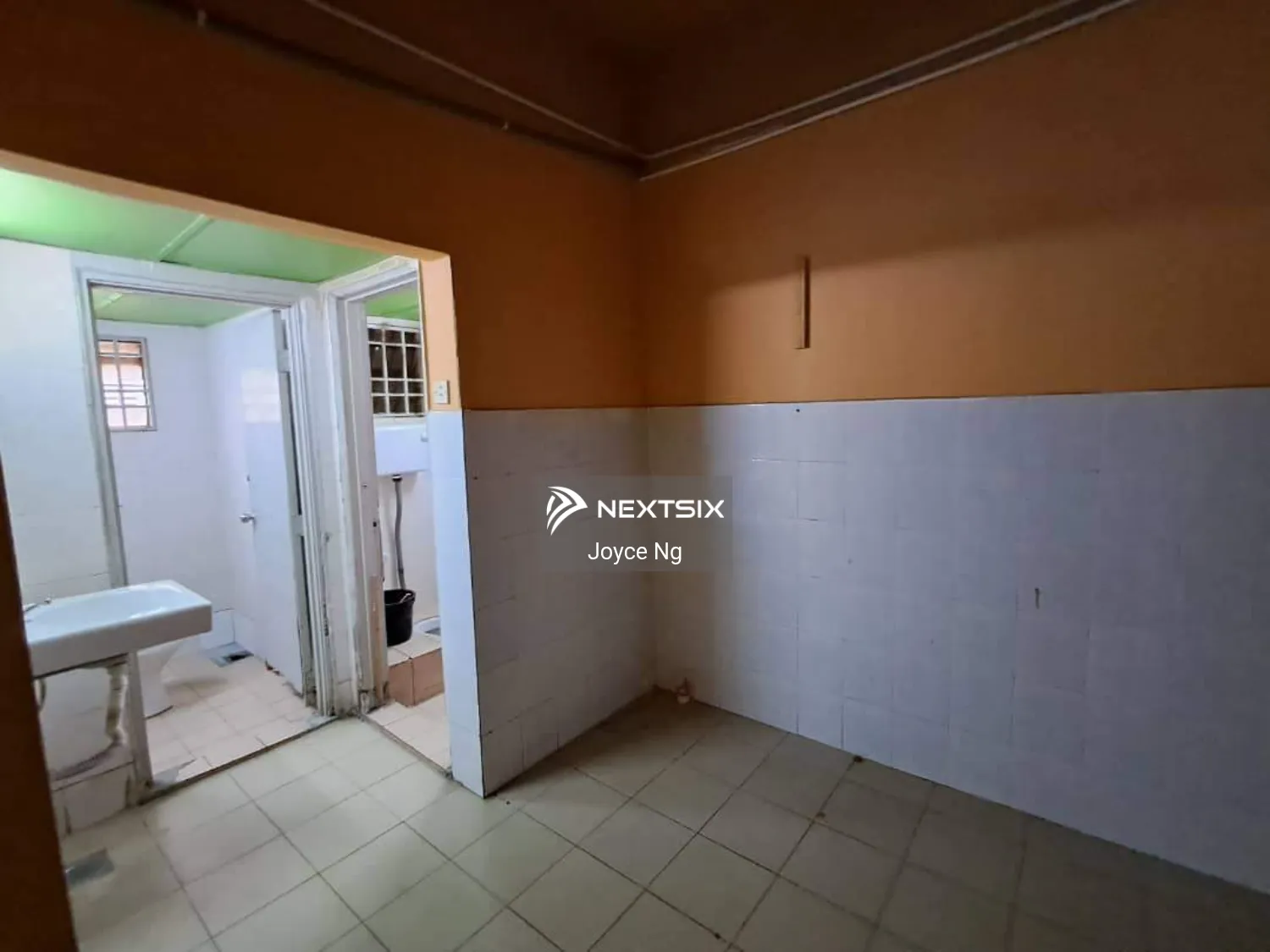 Shop For Rent in Bandar Bukit Tinggi Selangor - Image 9