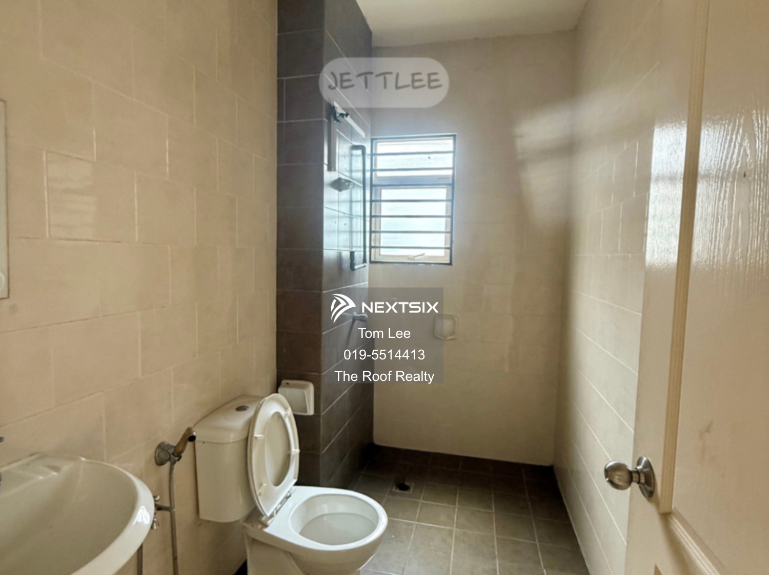 Bungalow For Sale in Bandar Botanic Selangor - Image 11