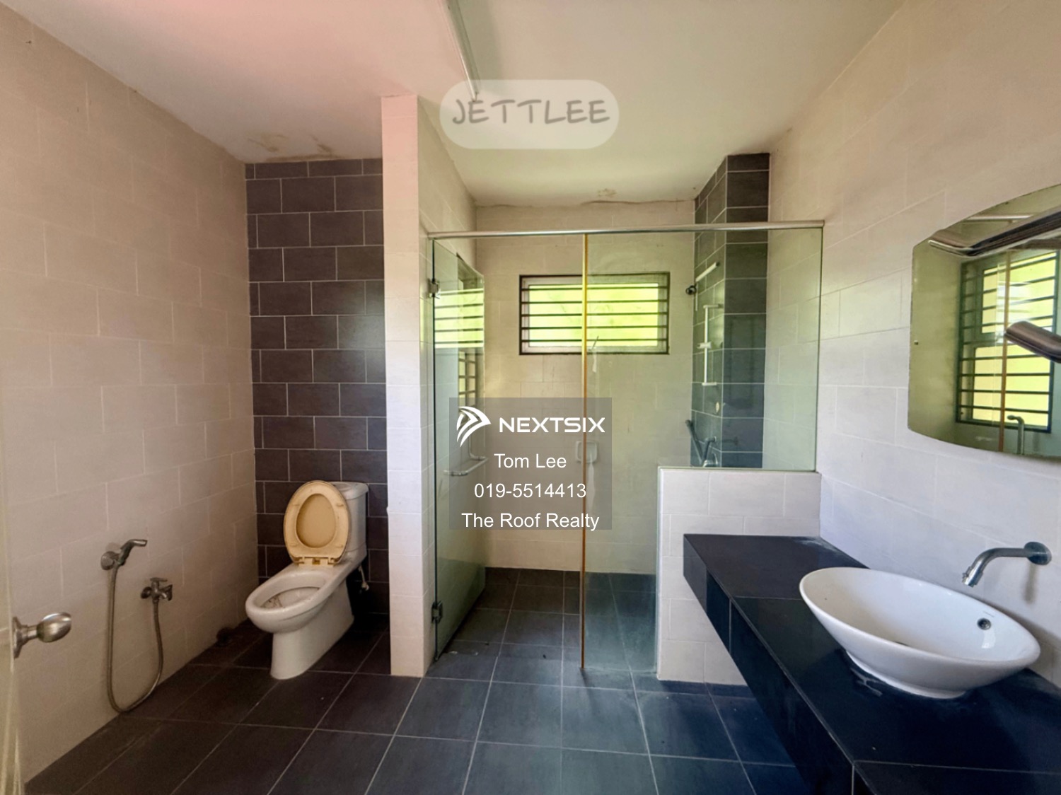 Bungalow For Sale in Bandar Botanic Selangor - Image 7