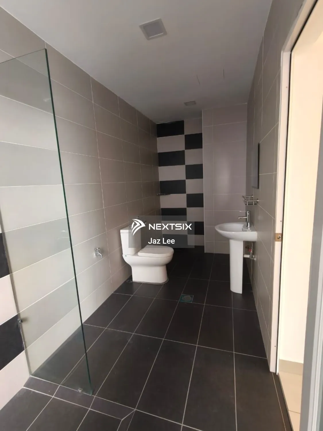 3-sty Terrace/Link House For Sale in Skudai Johor - Image 8