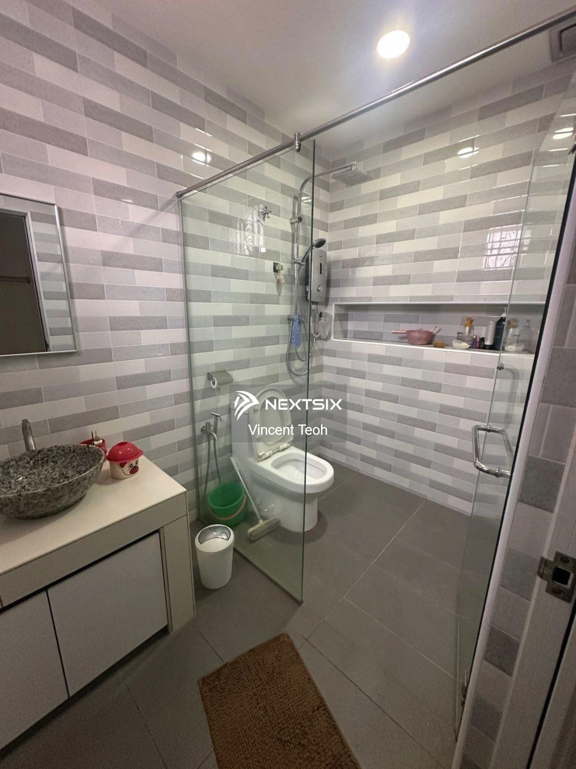 Semi-detached House For Sale in Klang Selangor - Image 11