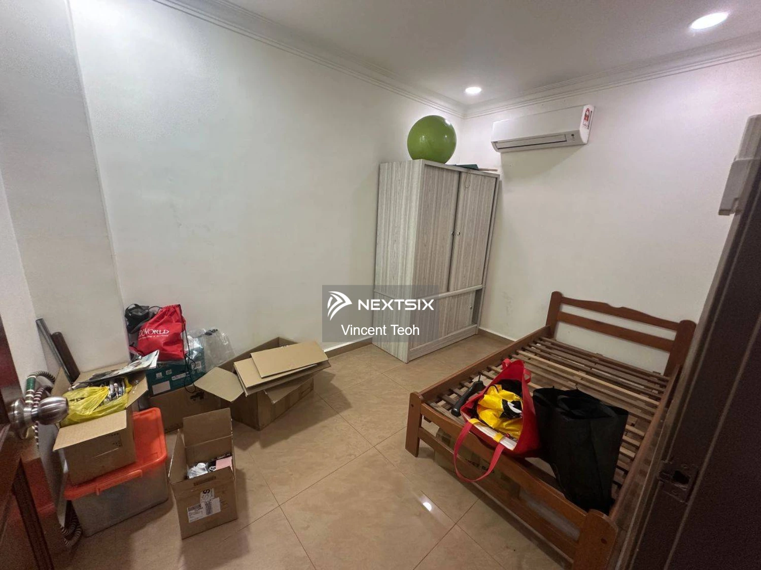 Semi-detached House For Sale in Klang Selangor - Image 5