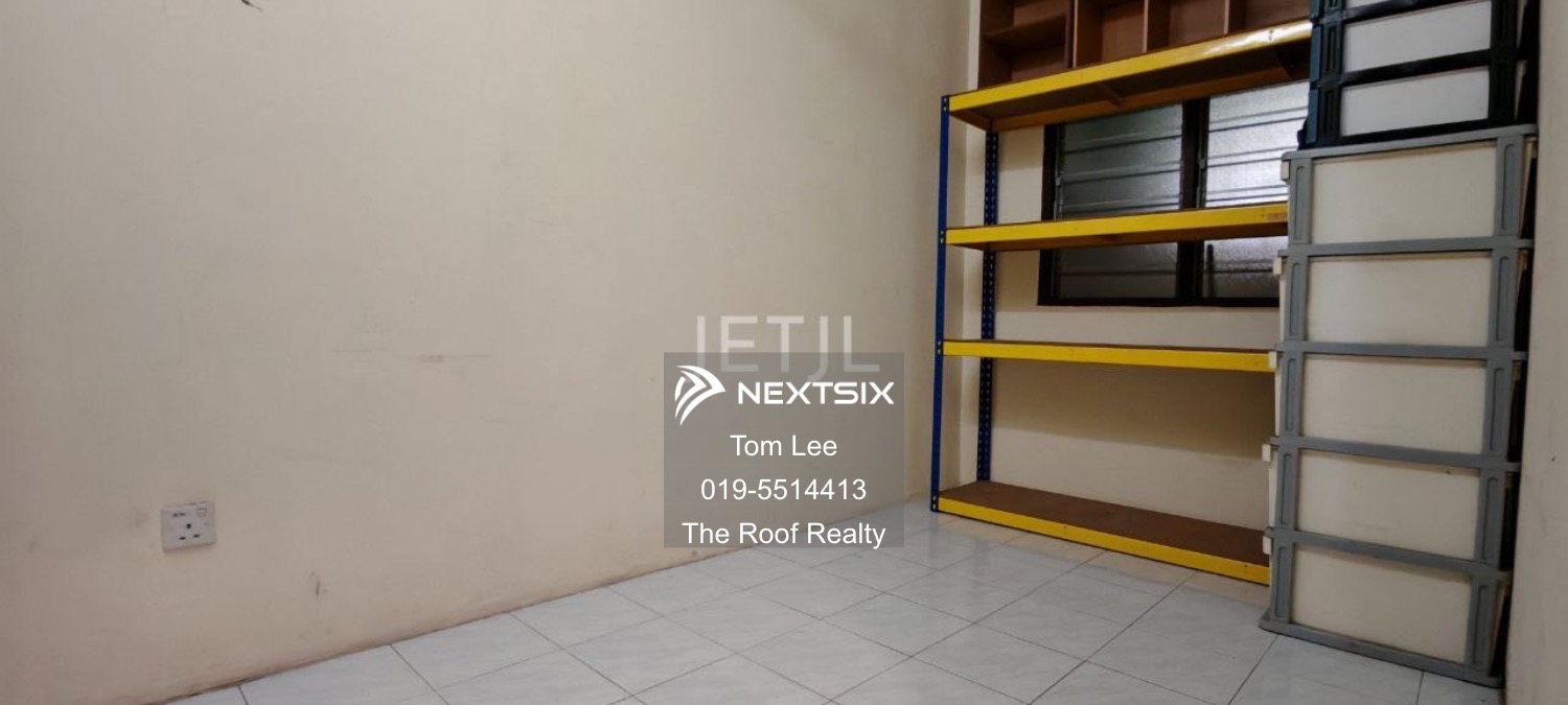 2-sty Terrace/Link House For Sale in Klang Selangor - Image 6