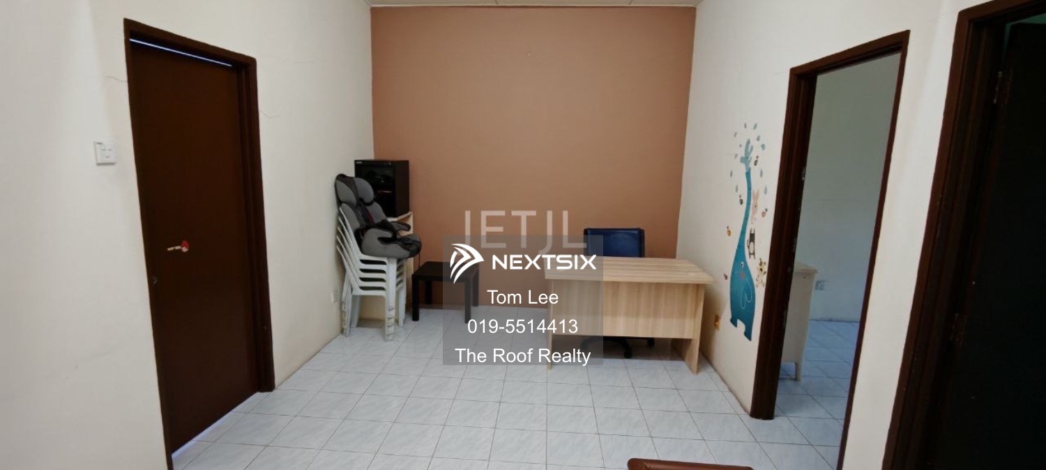2-sty Terrace/Link House For Sale in Klang Selangor - Image 8