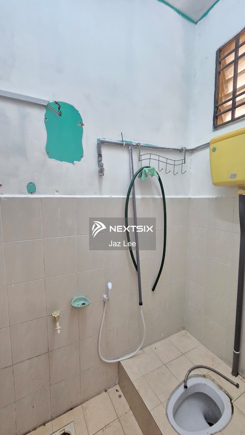 2-sty Terrace/Link House For Sale in Pasir Gudang Johor - Image 6