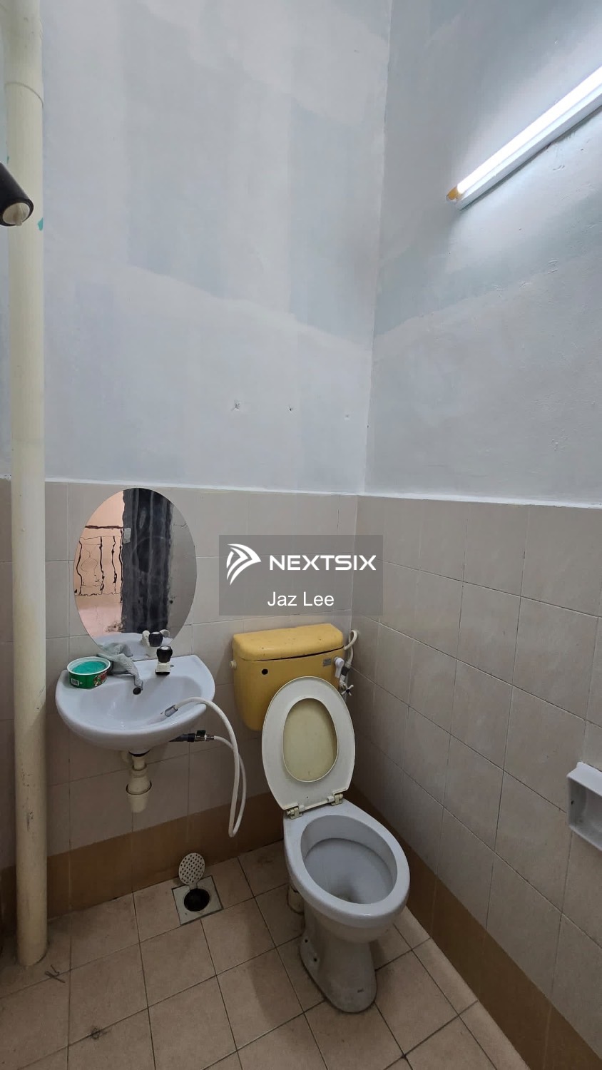 2-sty Terrace/Link House For Sale in Pasir Gudang Johor - Image 8