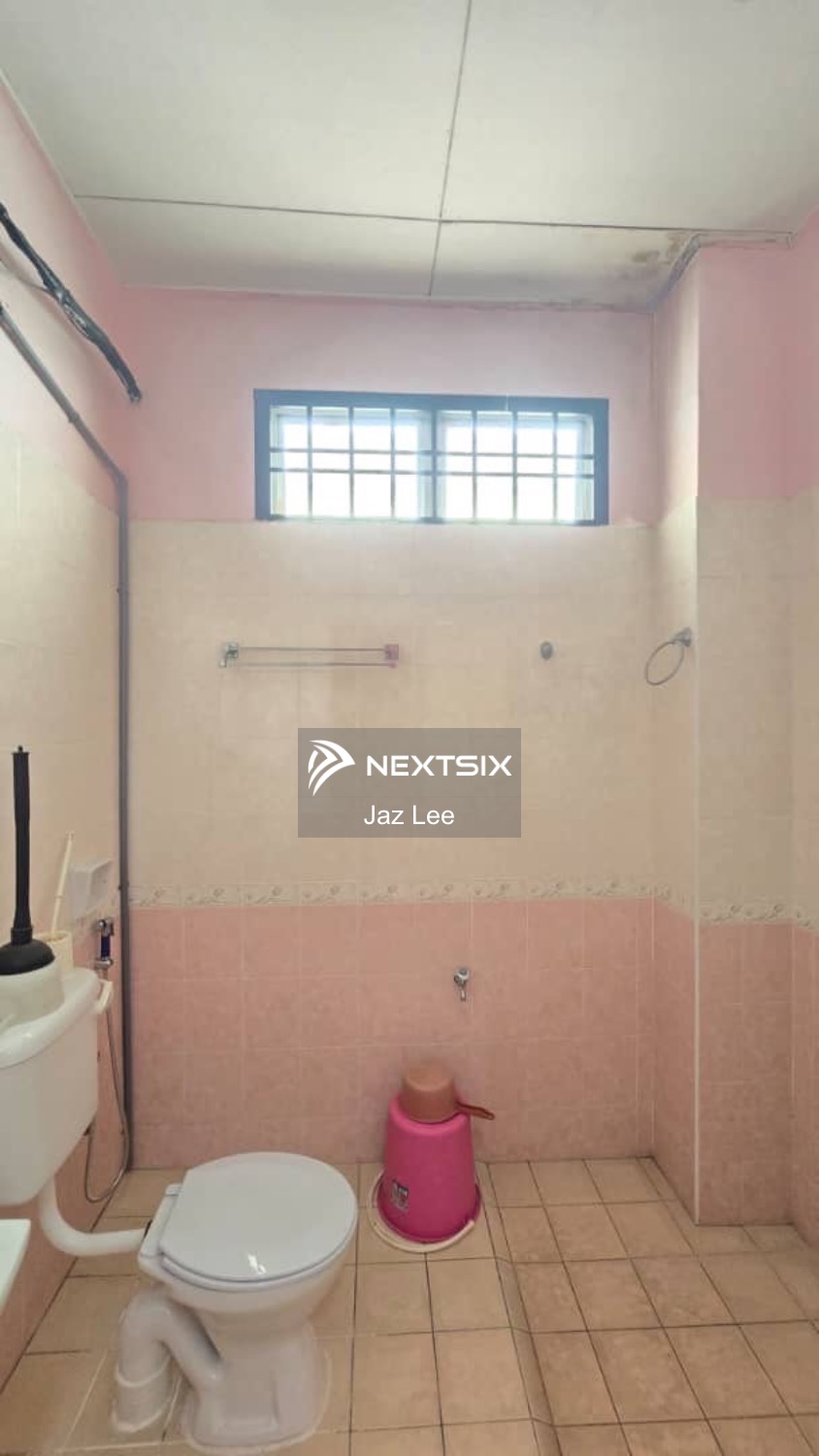 2-sty Terrace/Link House For Sale in Kulai Johor - Image 5