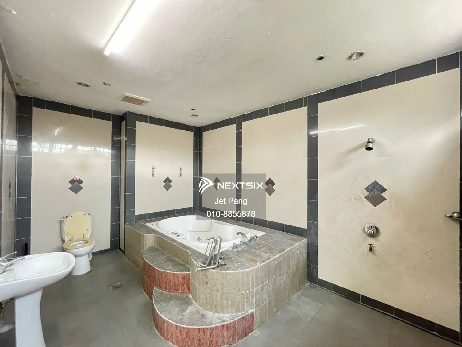 2-sty Terrace/Link House For Sale in Ulu Tiram Johor - Image 8