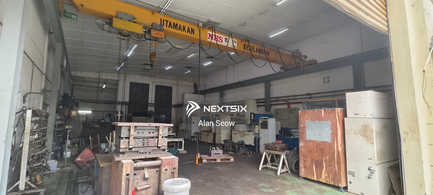 Semi-D Factory For Sale in Nilai Negeri Sembilan