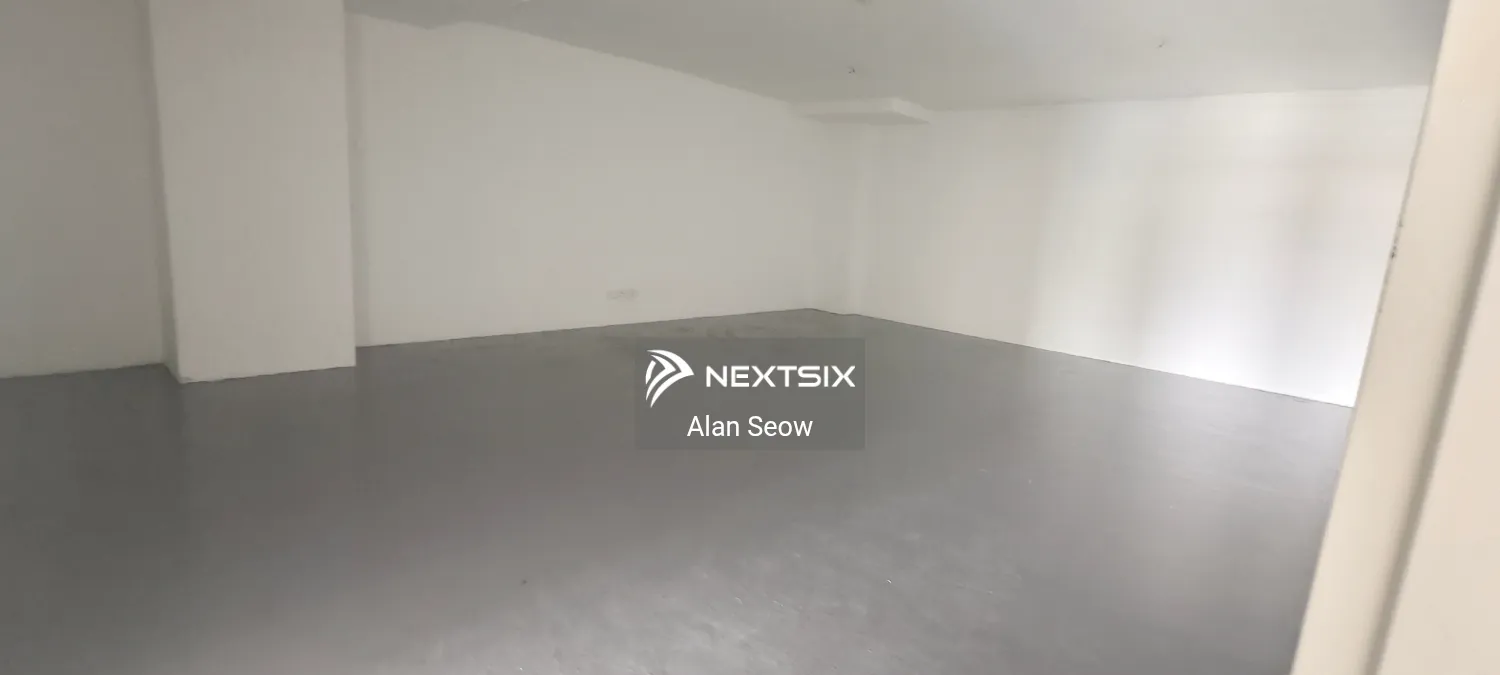 Shop For Sale in Seri Kembangan Selangor - Image 6