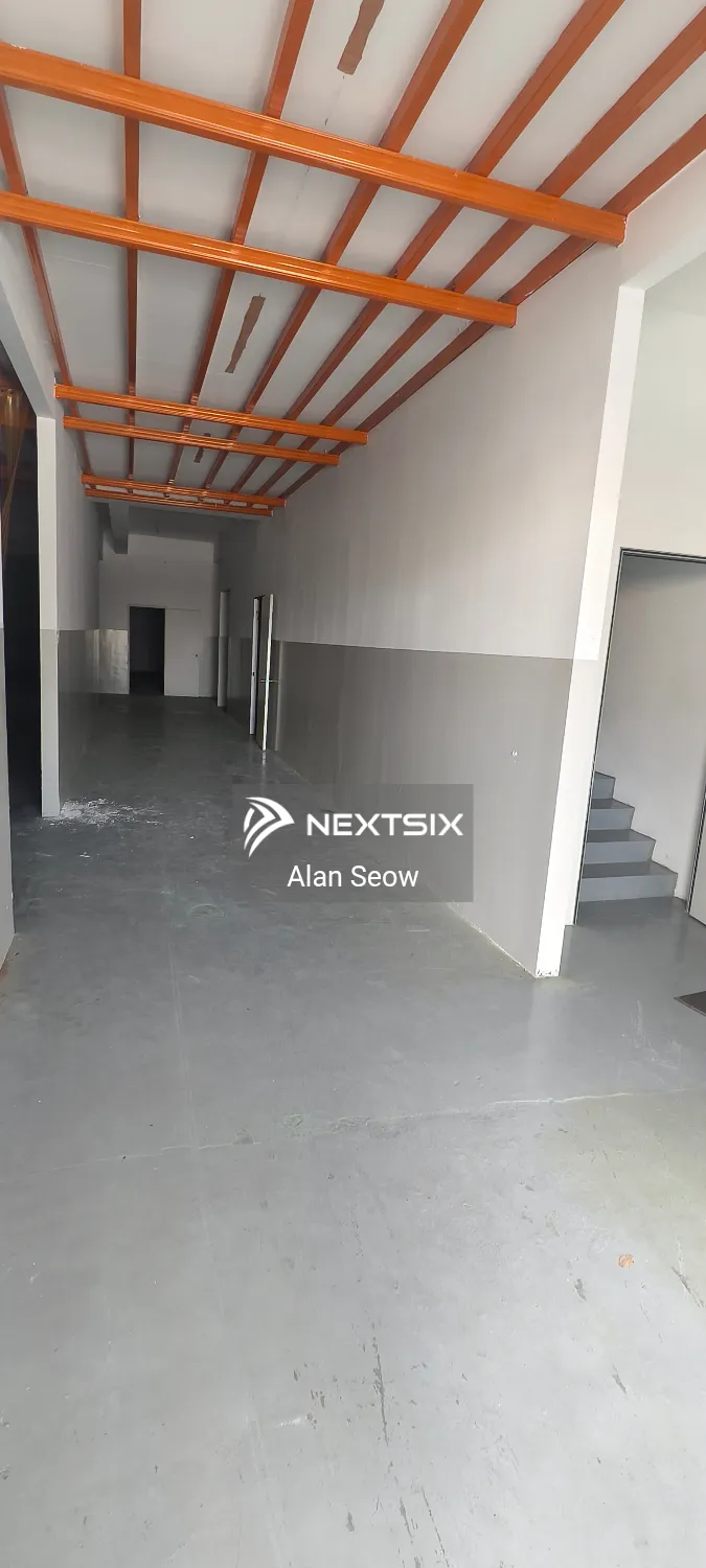Shop For Sale in Seri Kembangan Selangor - Image 7