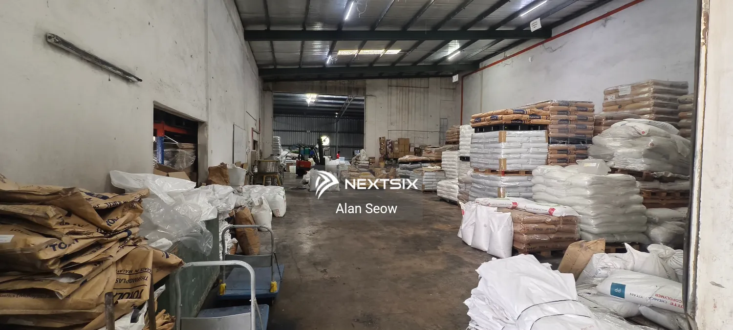 Semi-D Factory For Sale in Nilai Negeri Sembilan