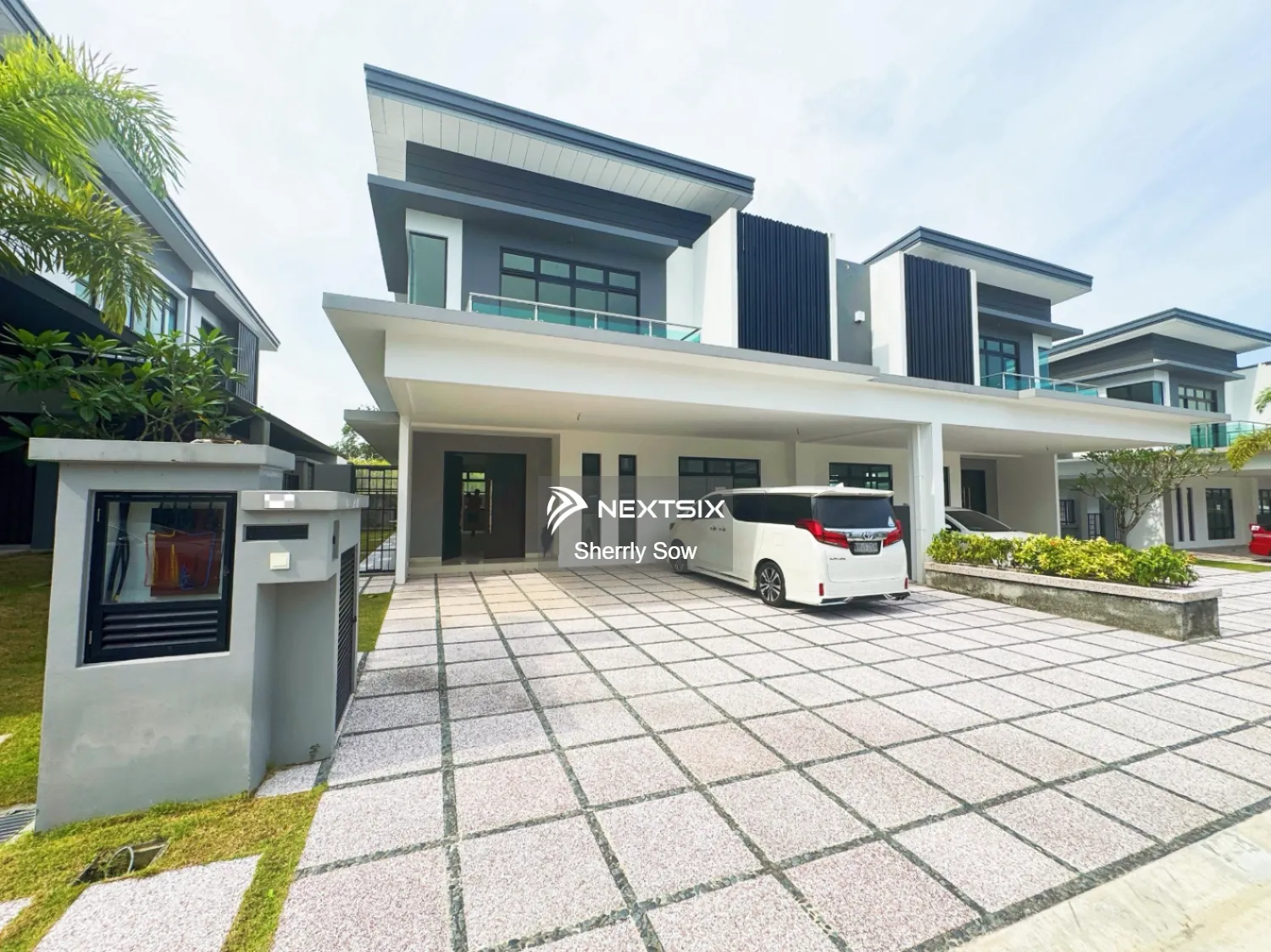 Semi-detached House For Sale in Skudai Johor