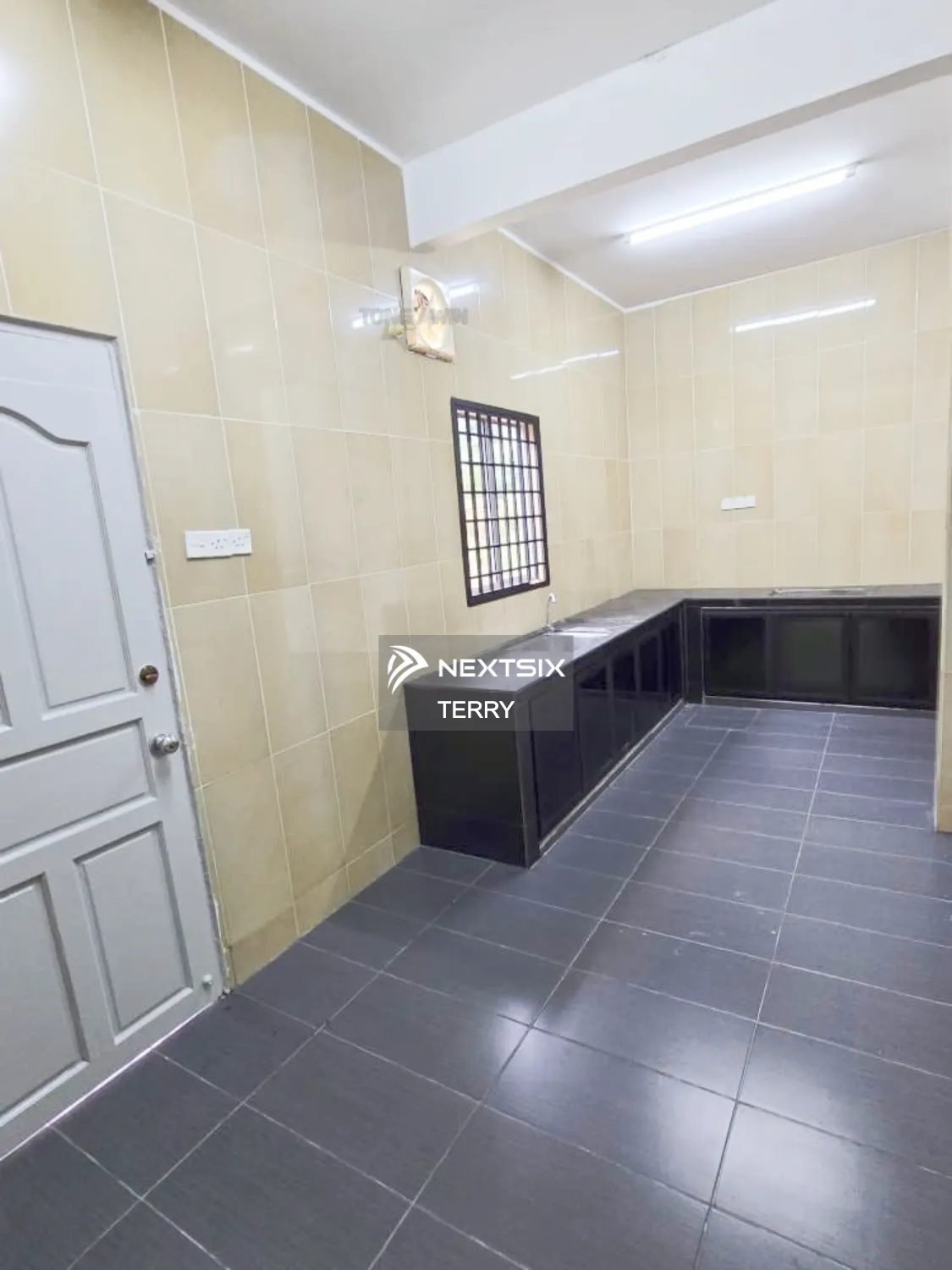 2-sty Terrace/Link House For Sale in Batu Pahat Johor - Image 9