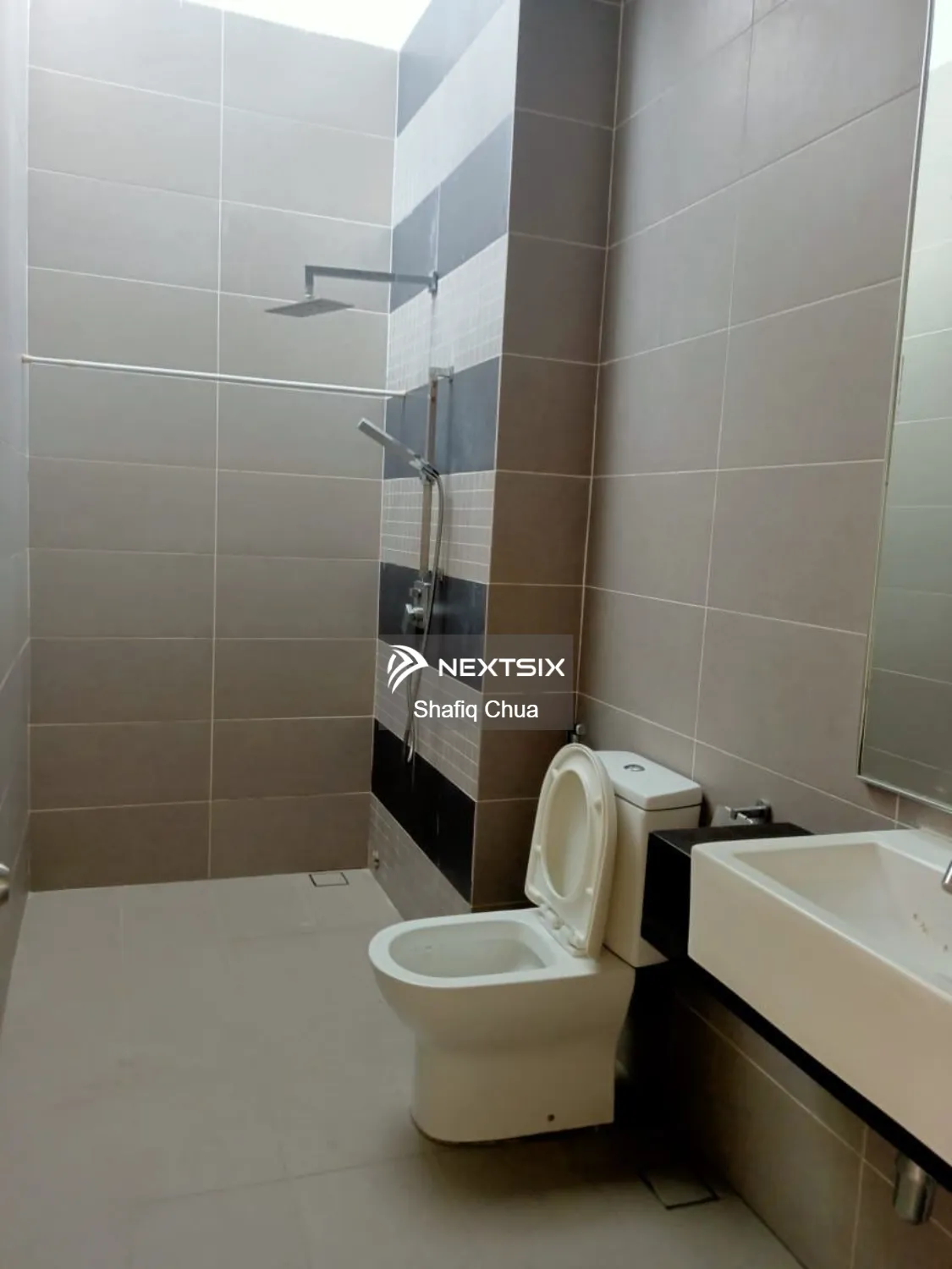 3-sty Terrace/Link House For Sale in Seri Kembangan Selangor - Image 9