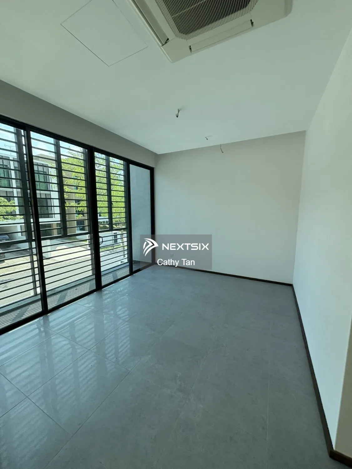 2-sty Terrace/Link House For Sale in Iskandar Puteri (Nusajaya) Johor - Image 2