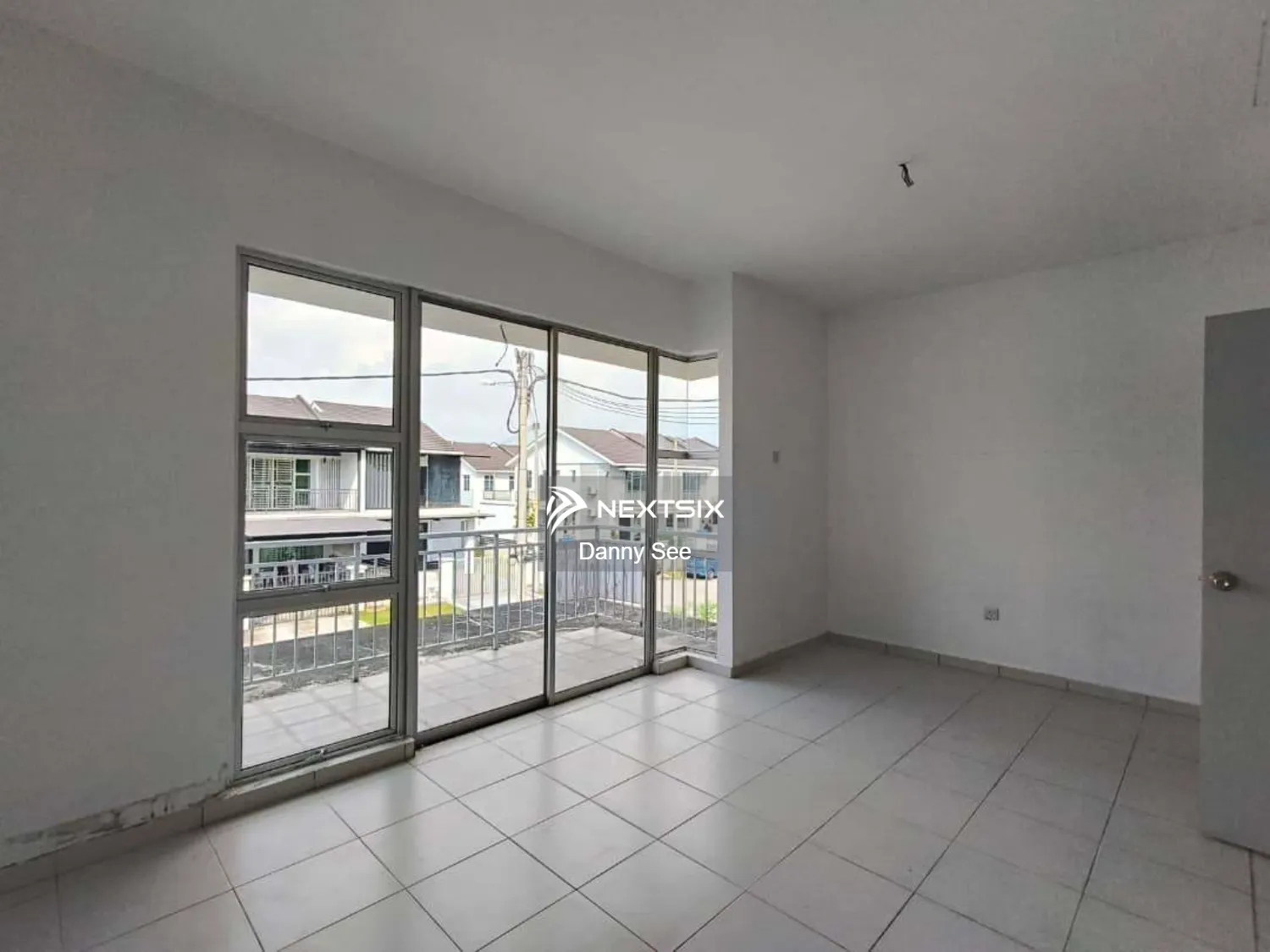 2-sty Terrace/Link House For Sale in Senai Johor - Image 9