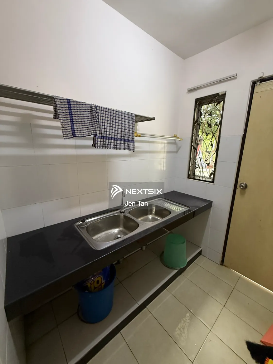 Semi-detached House For Rent in Kota Kemuning Selangor - Image 6
