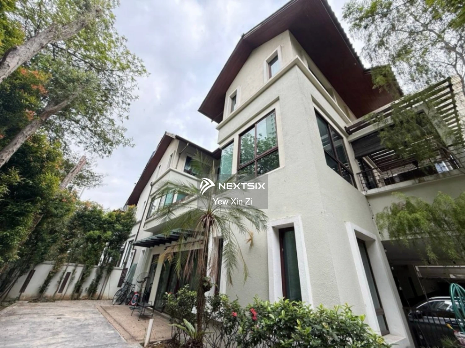 Villa For Sale in Mont Kiara Kuala Lumpur