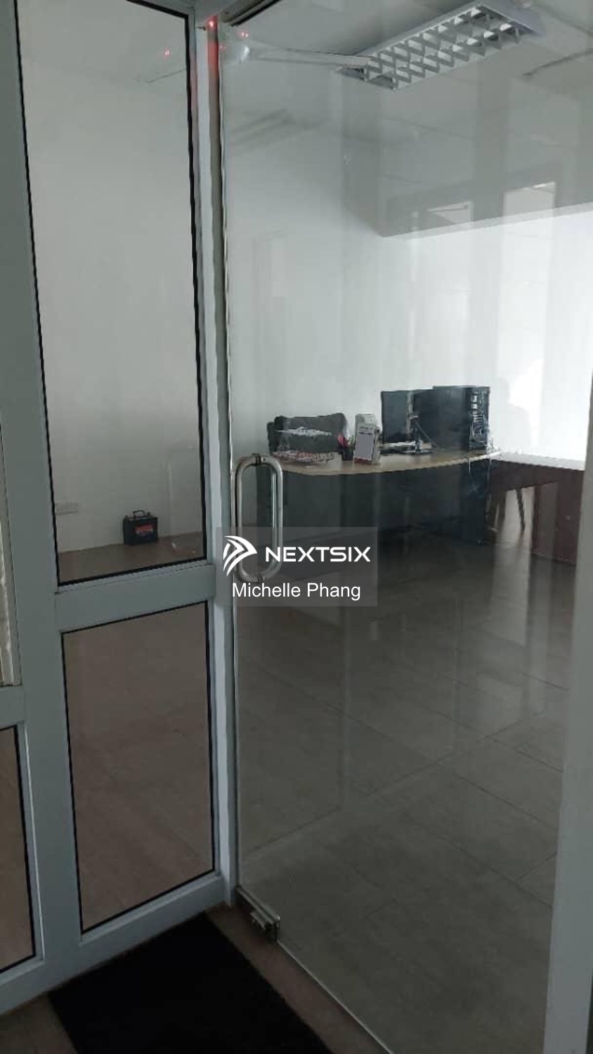 Retail Office For Rent in Kuching Sarawak - Image 4