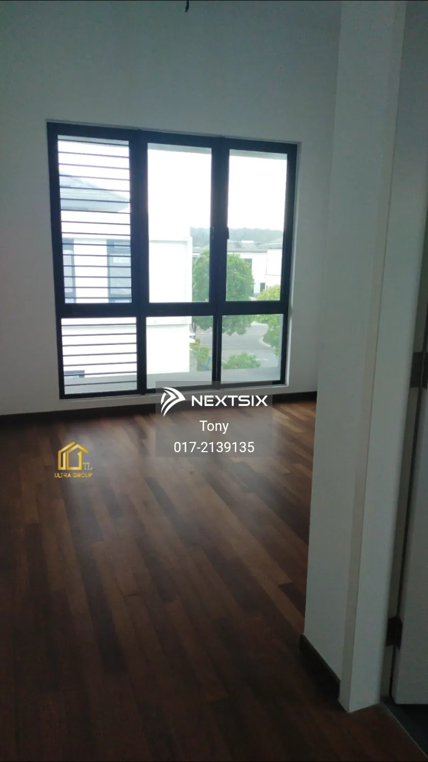 Semi-detached House For Sale in Setia Alam Selangor - Image 12