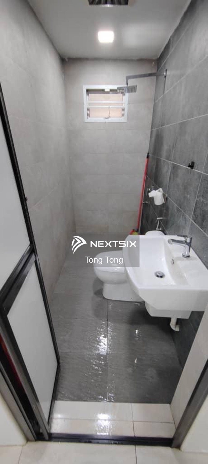 2-sty Terrace/Link House For Sale in Ulu Tiram Johor - Image 5