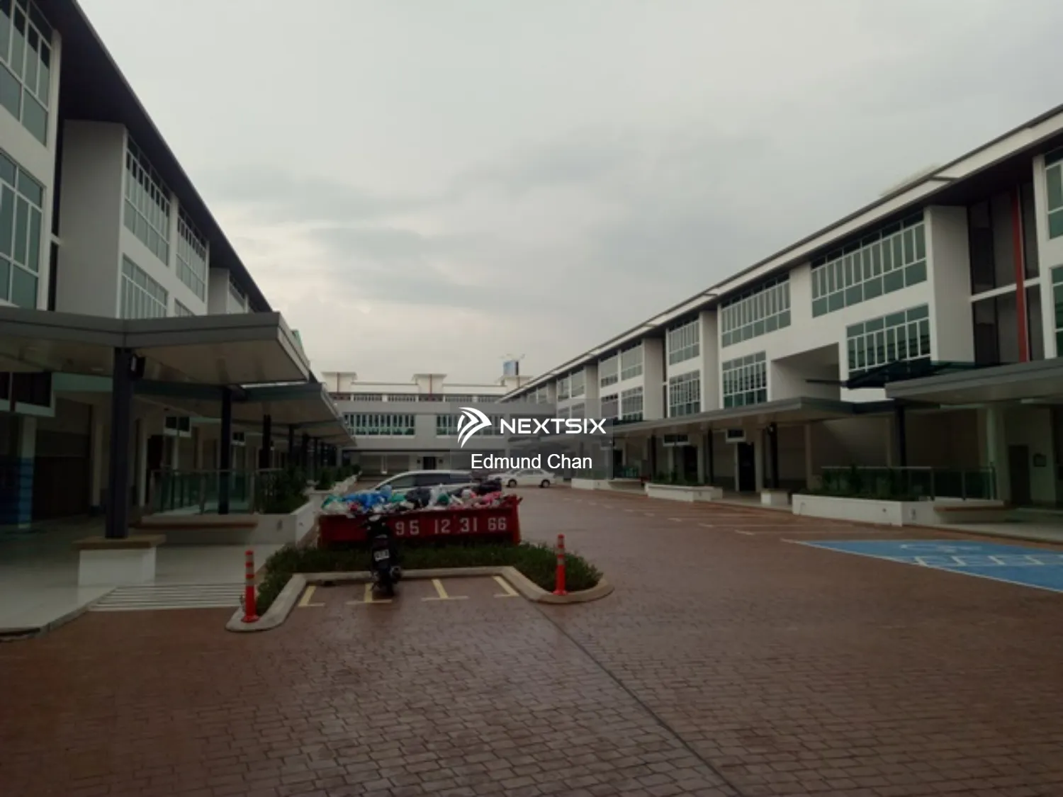 Shop For Rent in Puchong Selangor - Image 6