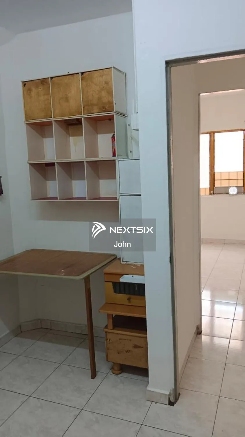 Flat For Rent in Petaling Jaya Selangor - Image 6