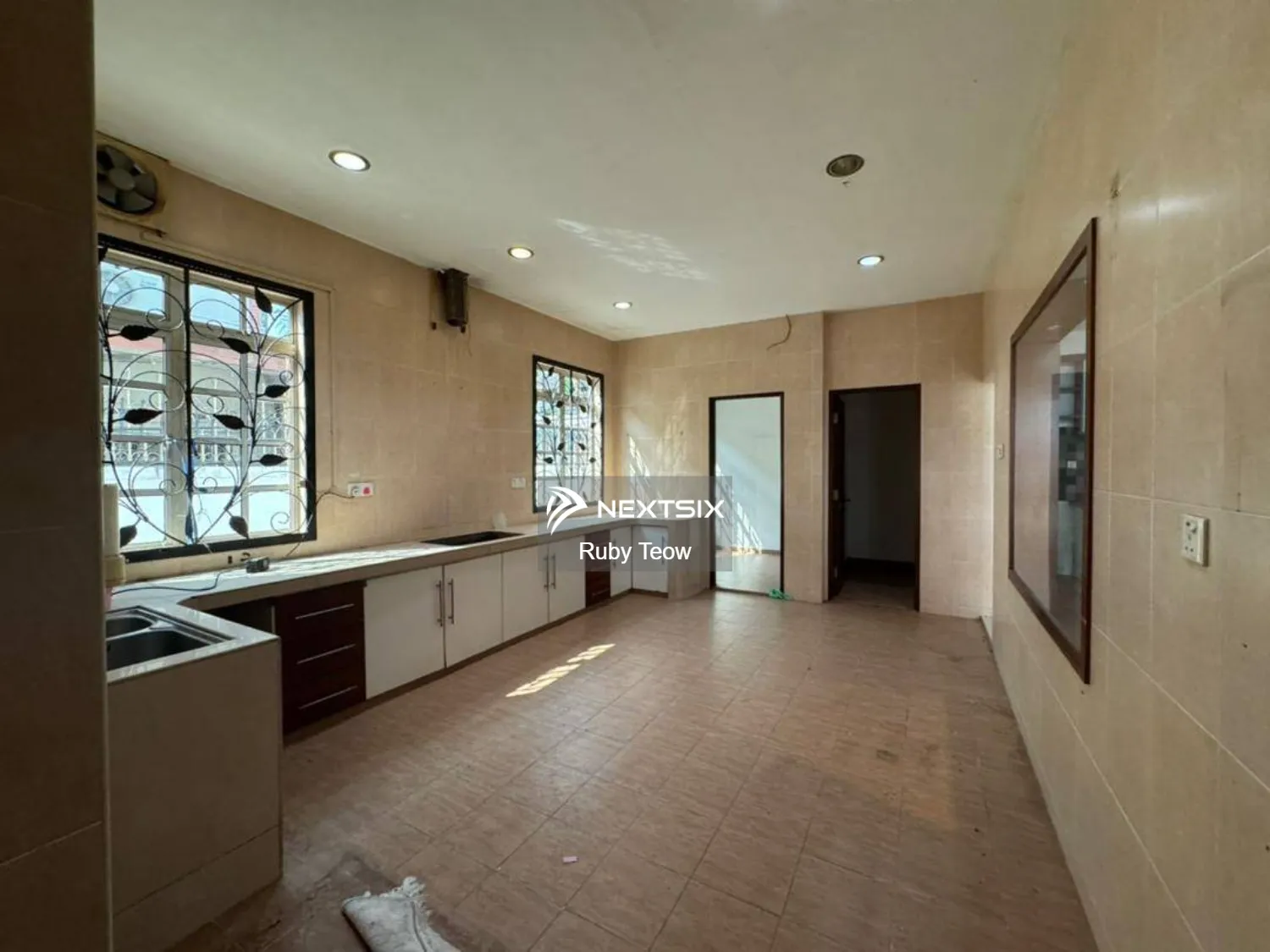 Commercial Semi-D For Rent in Tebrau Johor - Image 6