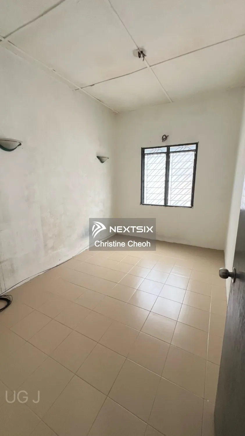 2-sty Terrace/Link House For Rent in Klang Selangor - Image 8