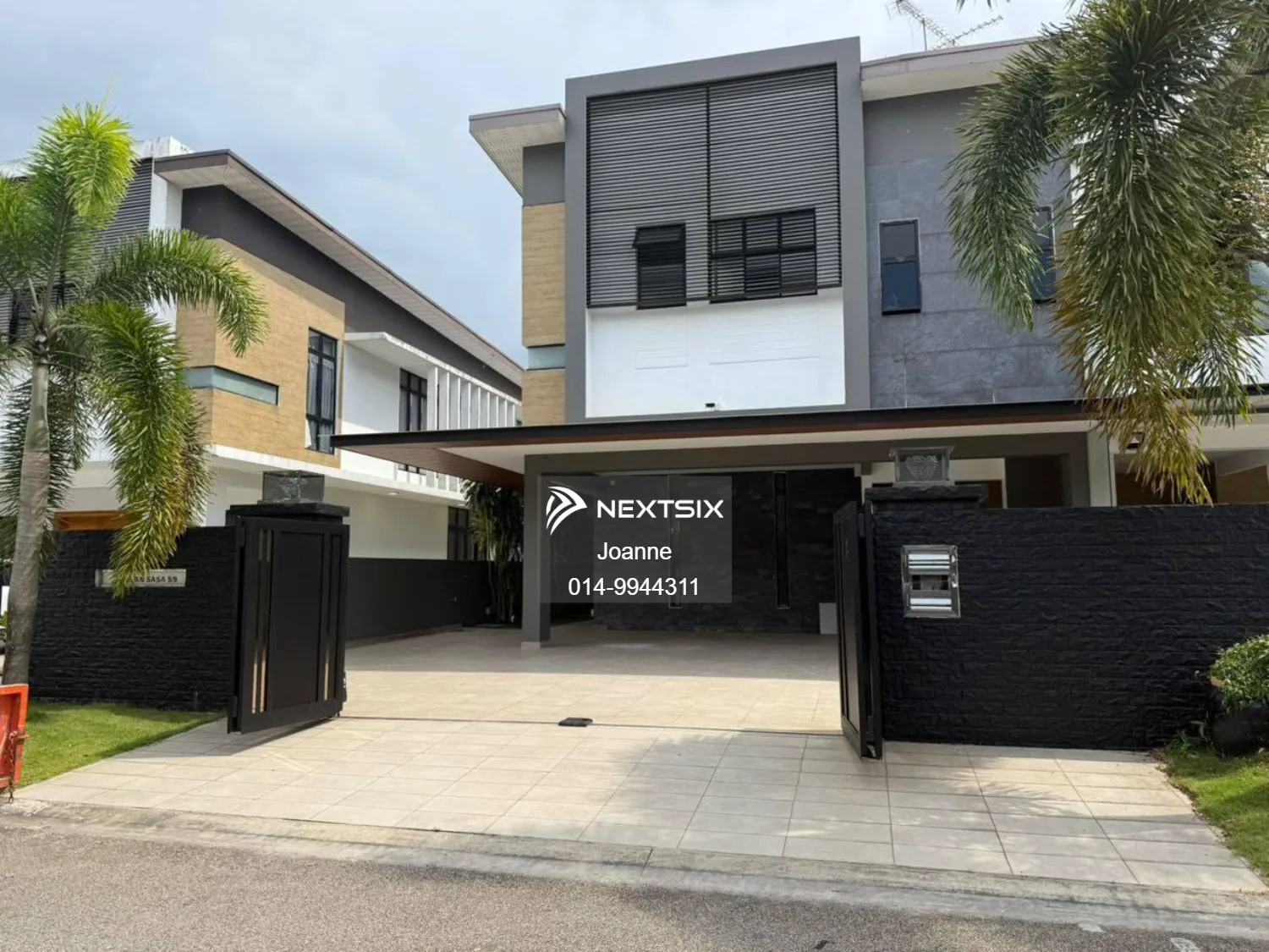 Semi-detached House For Sale in Ulu Tiram Johor