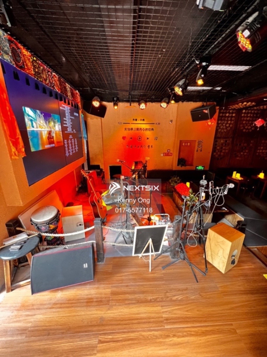 Semi-detached House For Sale in Ulu Tiram Johor