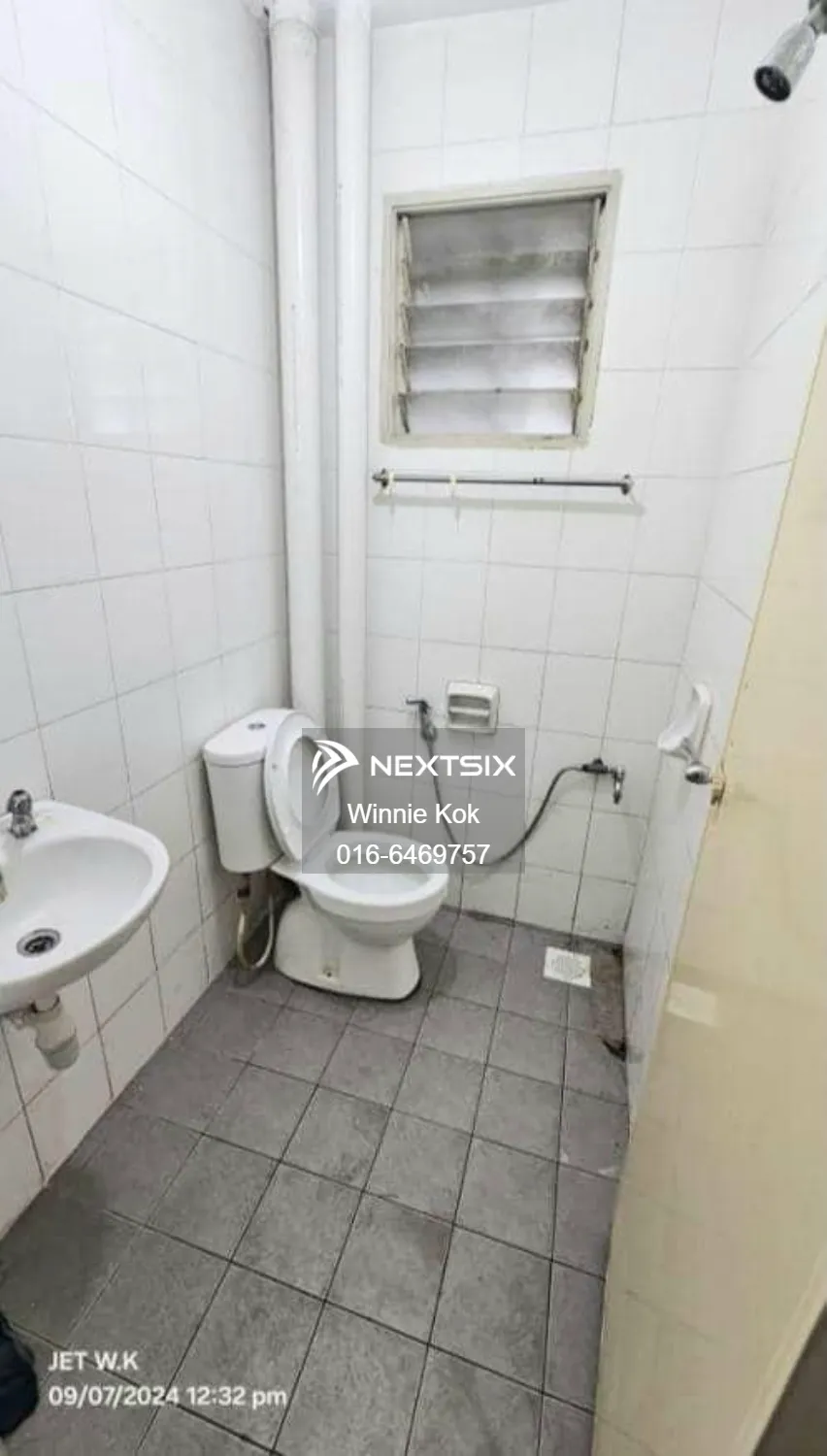 Apartment For Rent in Bandar Botanic Selangor - Image 9