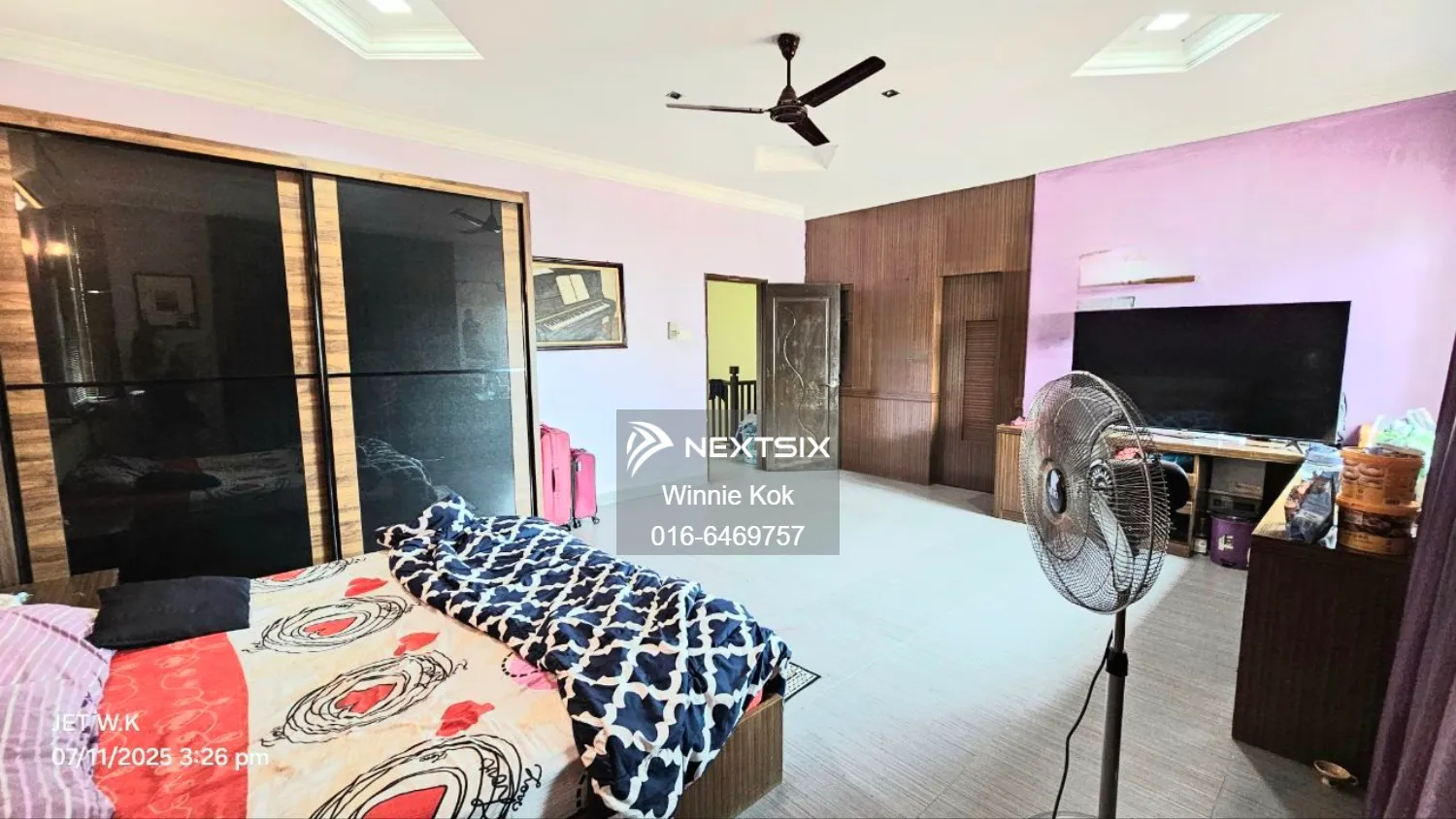 Semi-detached House For Sale in Bandar Bukit Tinggi Selangor - Image 5