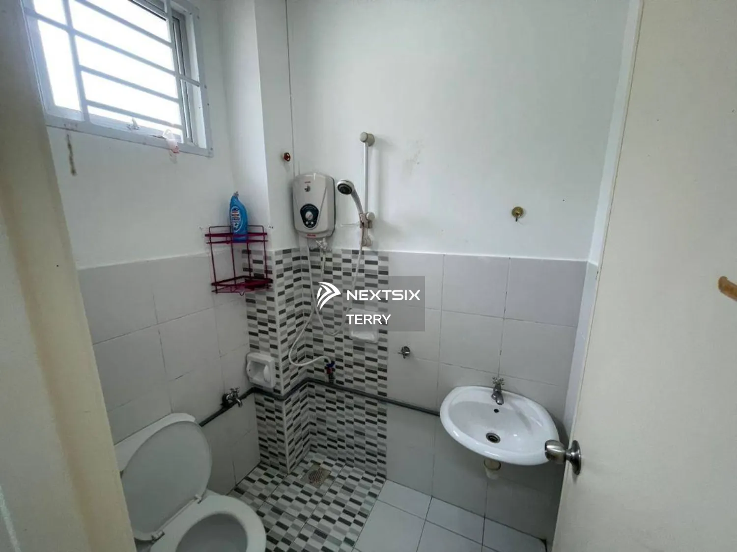 1-sty Terrace/Link House For Sale in Gelang Patah Johor - Image 6