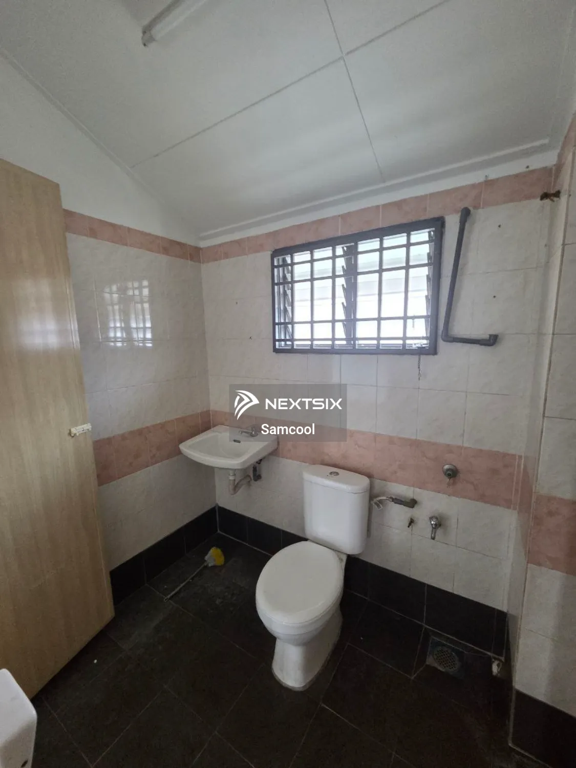 2-sty Terrace/Link House For Rent in Bandar Botanic Selangor - Image 9