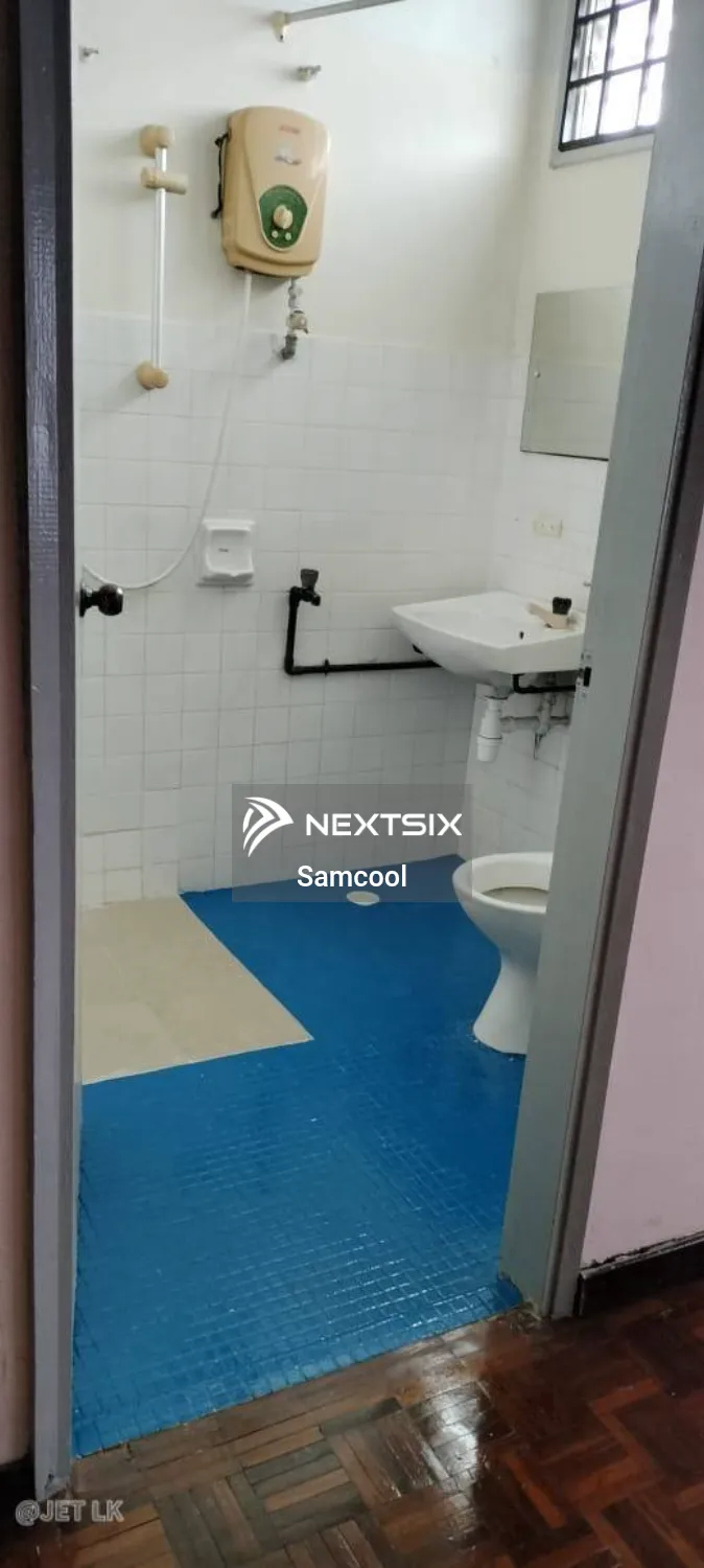 2-sty Terrace/Link House For Rent in Klang Selangor - Image 5