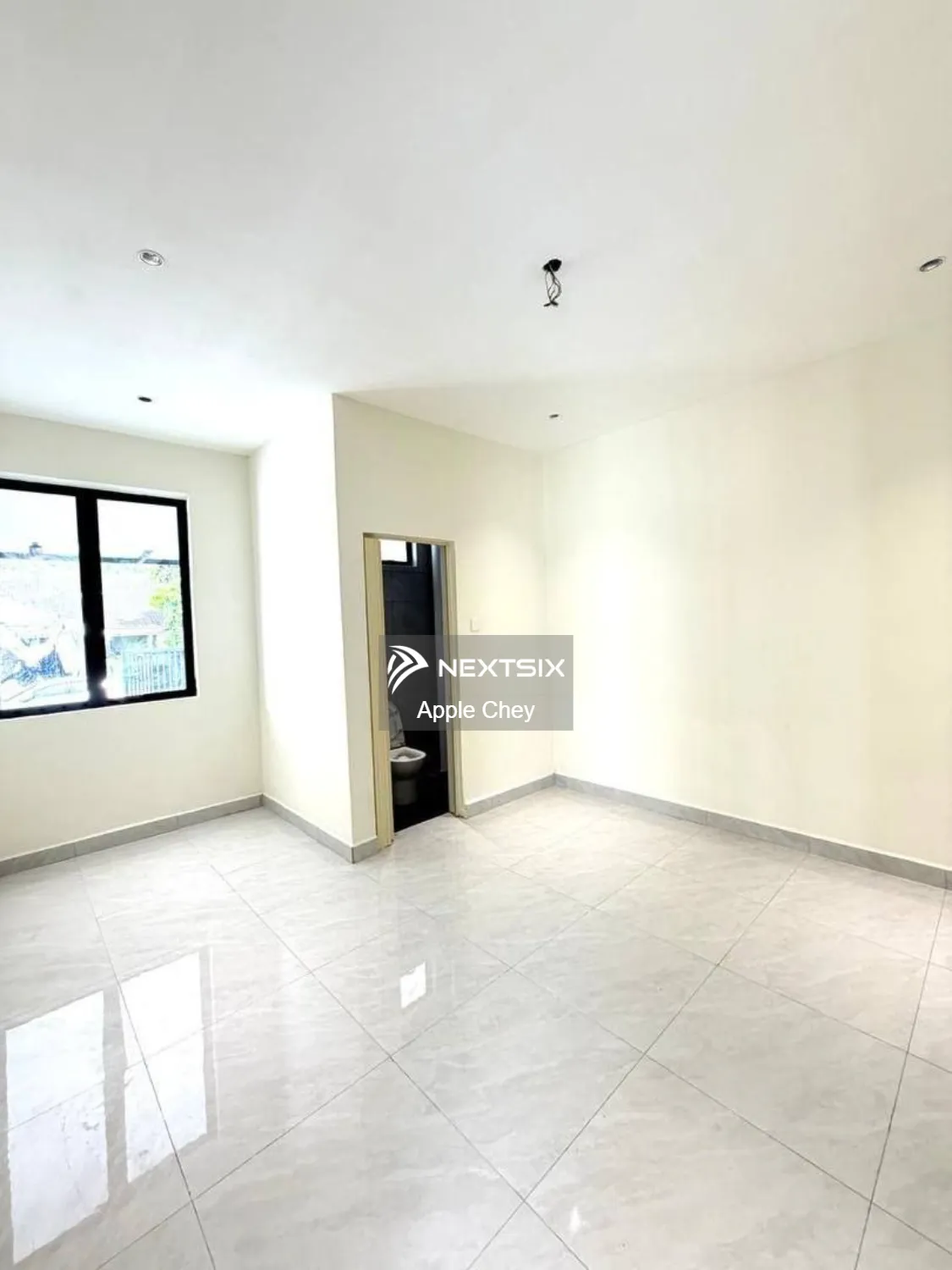 Semi-detached House For Sale in Permas Jaya Johor - Image 10