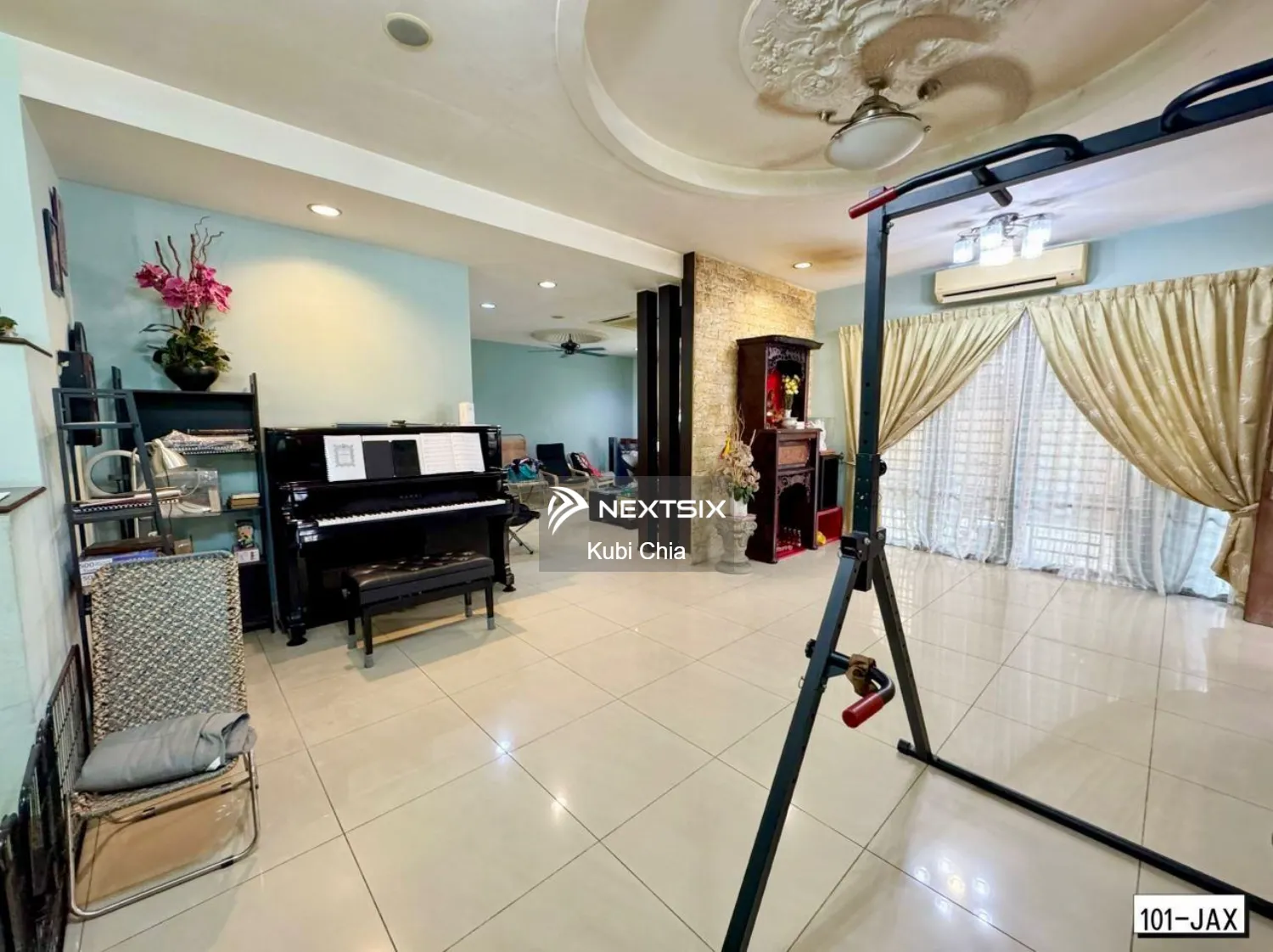 Semi-detached House For Sale in Bandar Bukit Tinggi Selangor