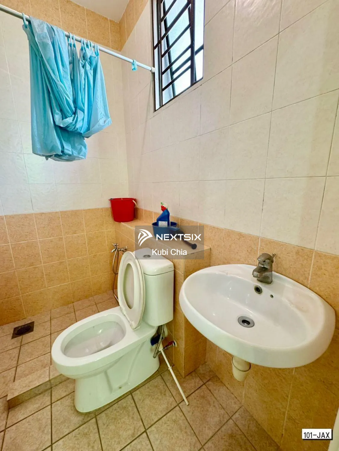 Semi-detached House For Sale in Bandar Bukit Tinggi Selangor - Image 10