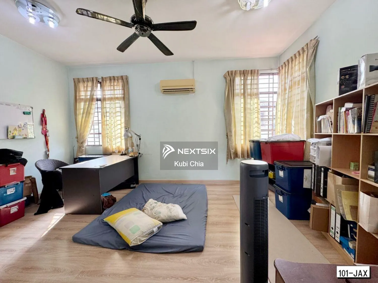 Semi-detached House For Sale in Bandar Bukit Tinggi Selangor - Image 11