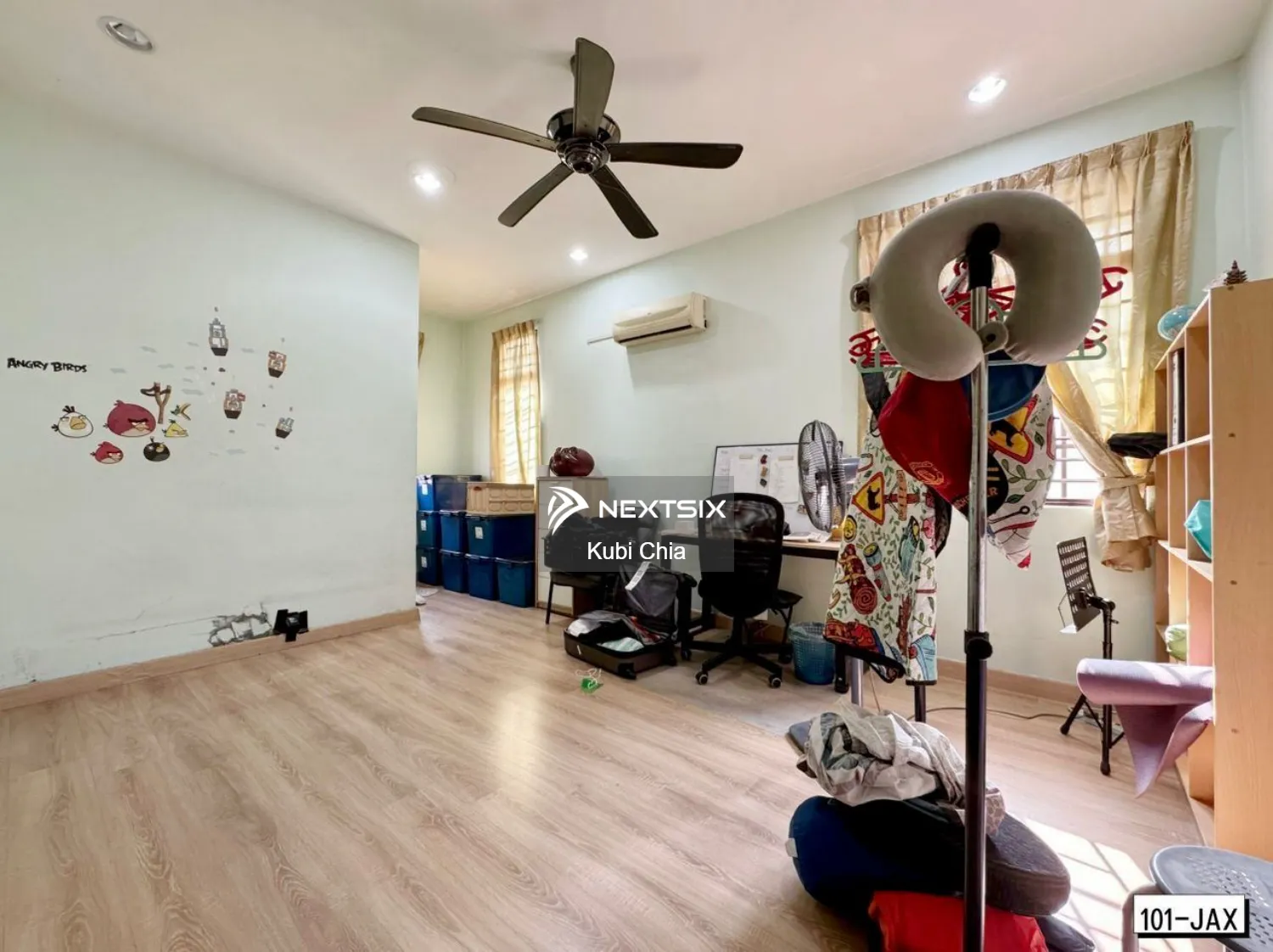 Semi-detached House For Sale in Bandar Bukit Tinggi Selangor - Image 8