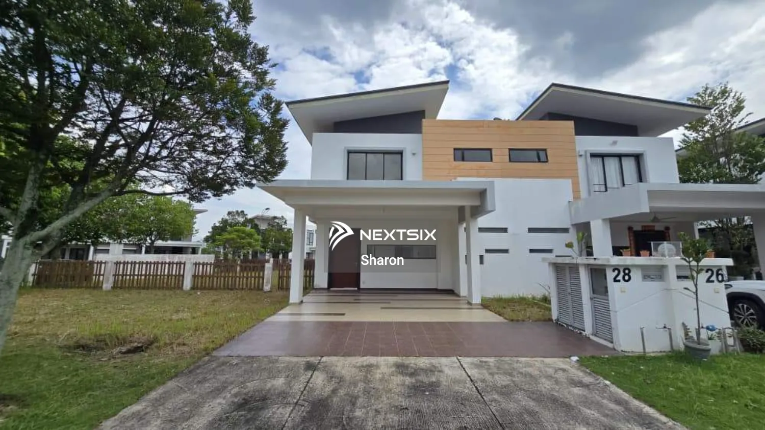 Semi-detached House For Sale in Semenyih Selangor