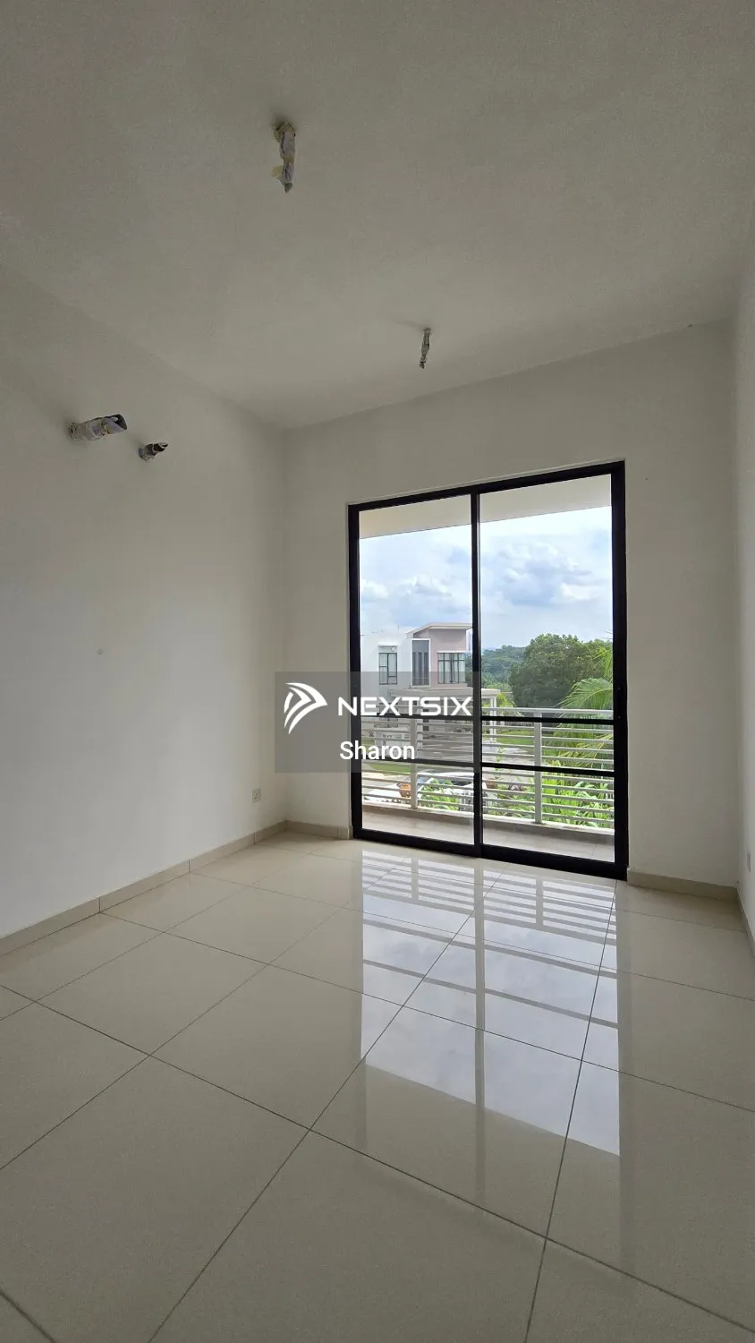 Semi-detached House For Sale in Semenyih Selangor - Image 14