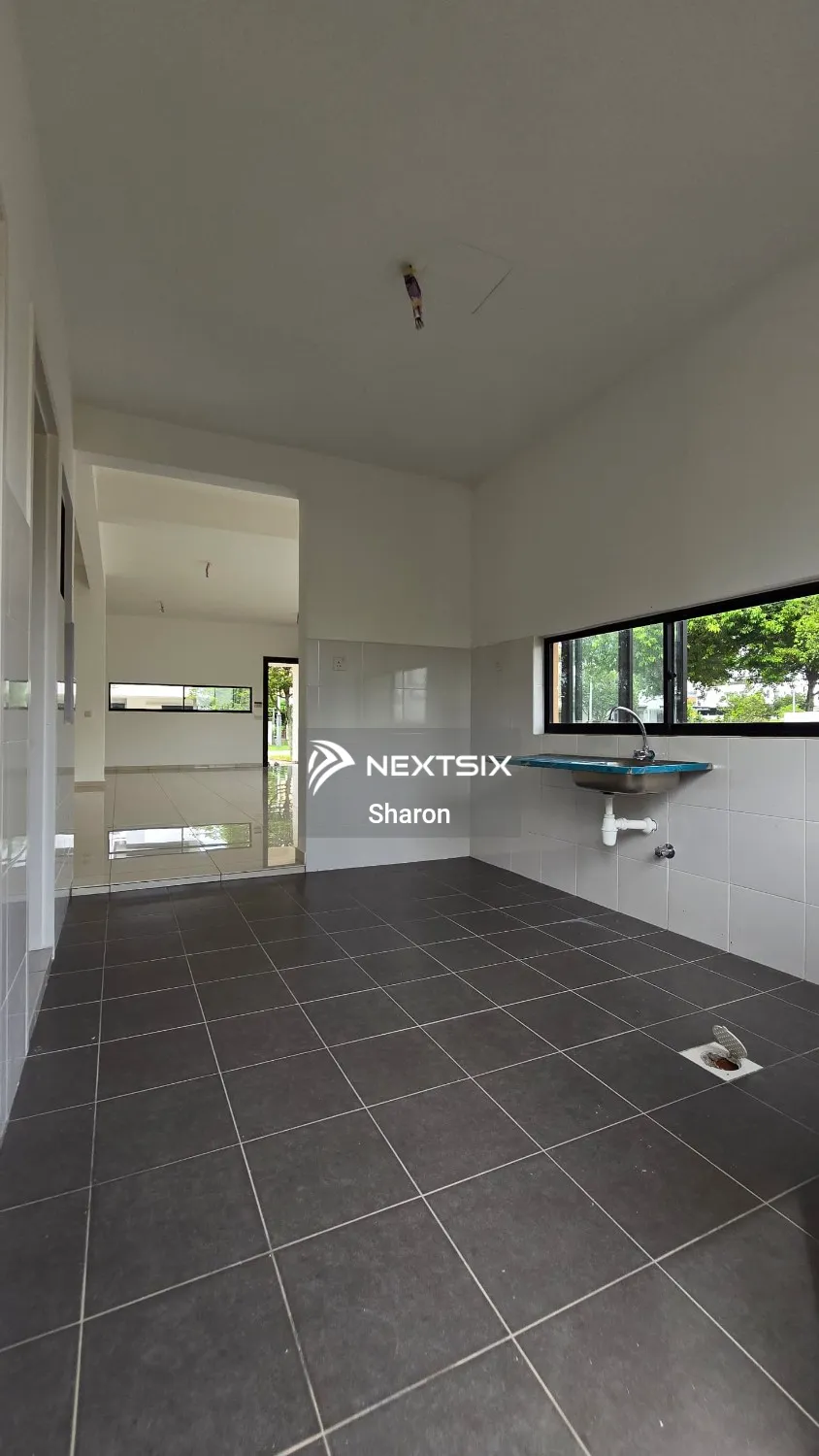 Semi-detached House For Sale in Semenyih Selangor - Image 15