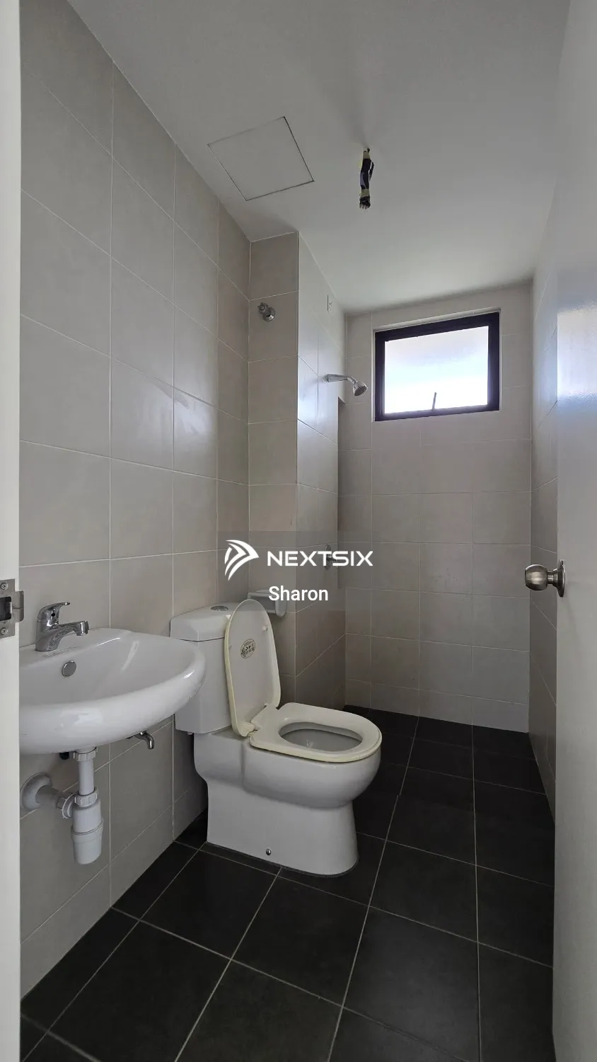 Semi-detached House For Sale in Semenyih Selangor - Image 6