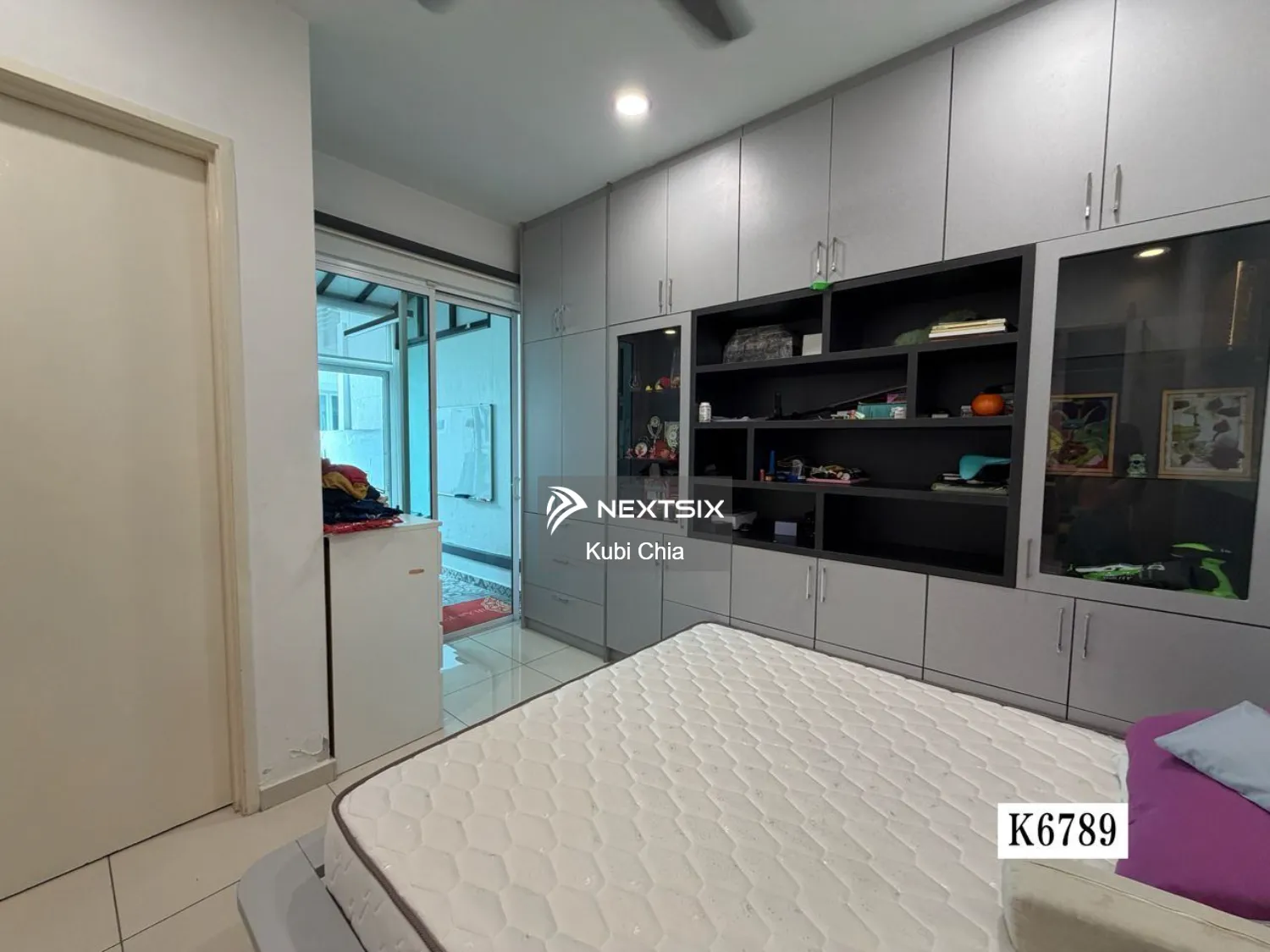 Semi-detached House For Sale in Bandar Bukit Tinggi Selangor - Image 10