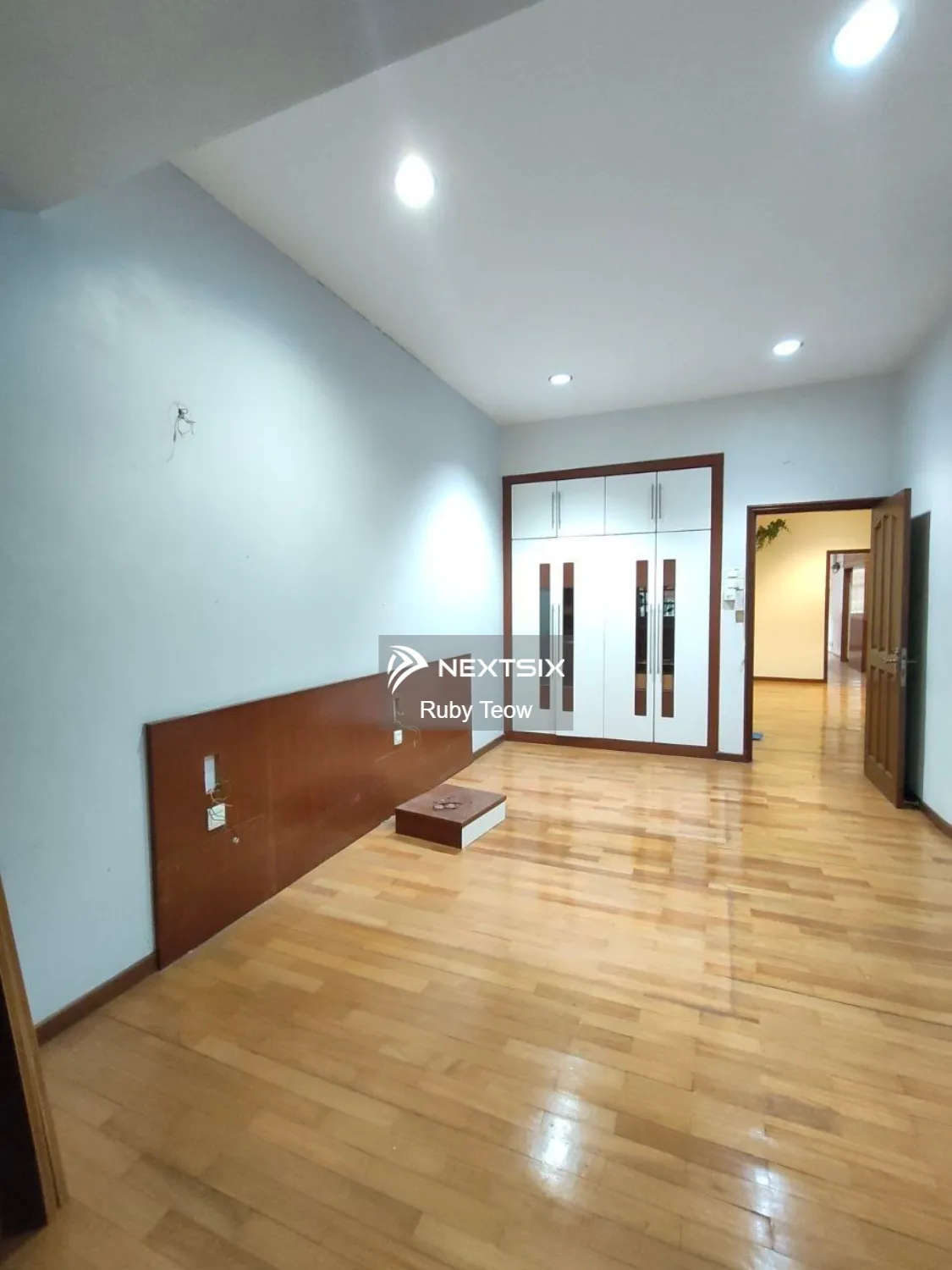 Commercial Semi-D For Rent in Johor Bahru Johor - Image 3